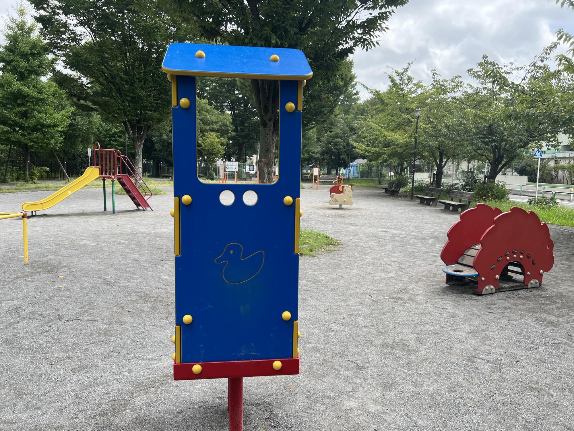 板橋区立蓮根三丁目公園