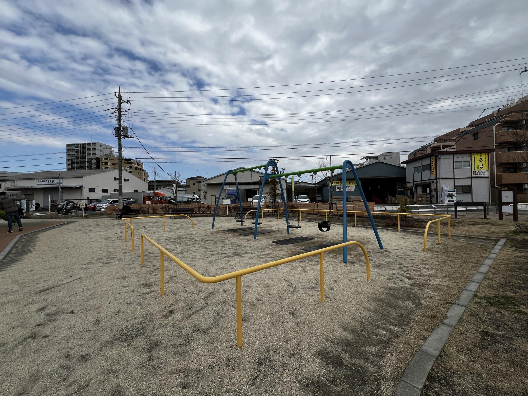 東新小岩二丁目かがやき公園