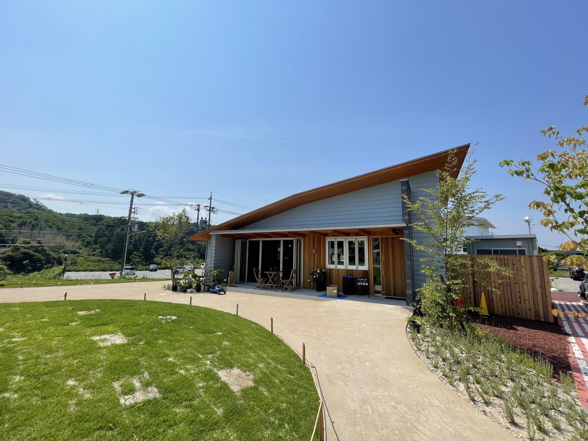 Oniwa De...present coffee