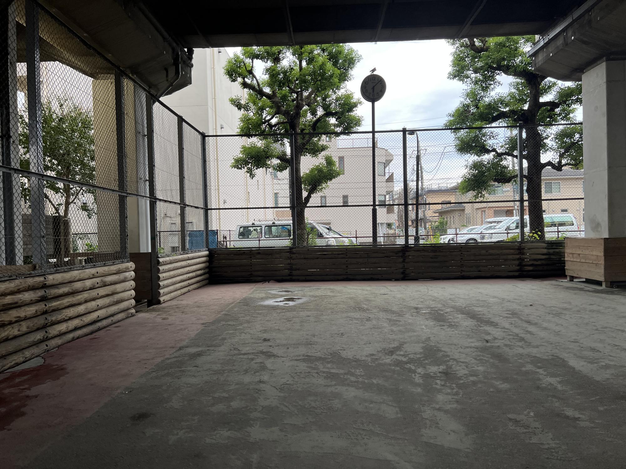 浮間四丁目高架下児童遊園