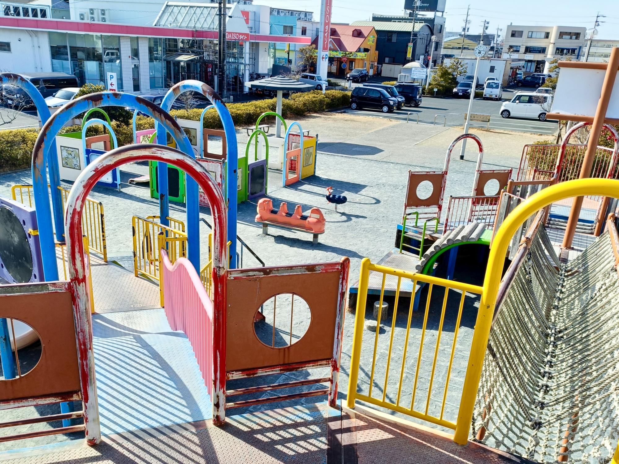 かもえ児童遊園