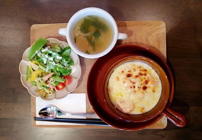 コーヒー・軽食・おやつ　Kissa　F（キッサ　エフ）