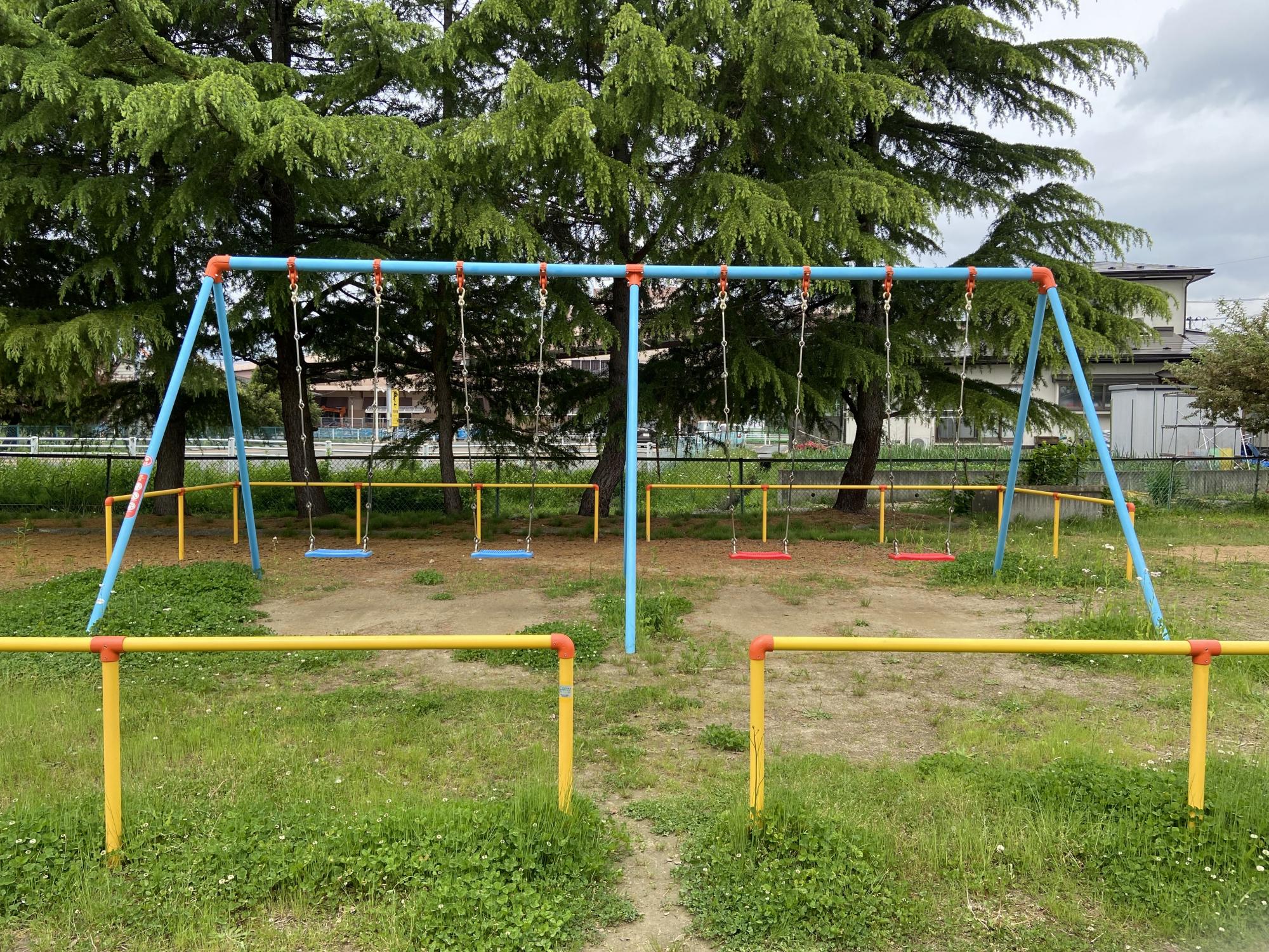 鳥海柳児童公園