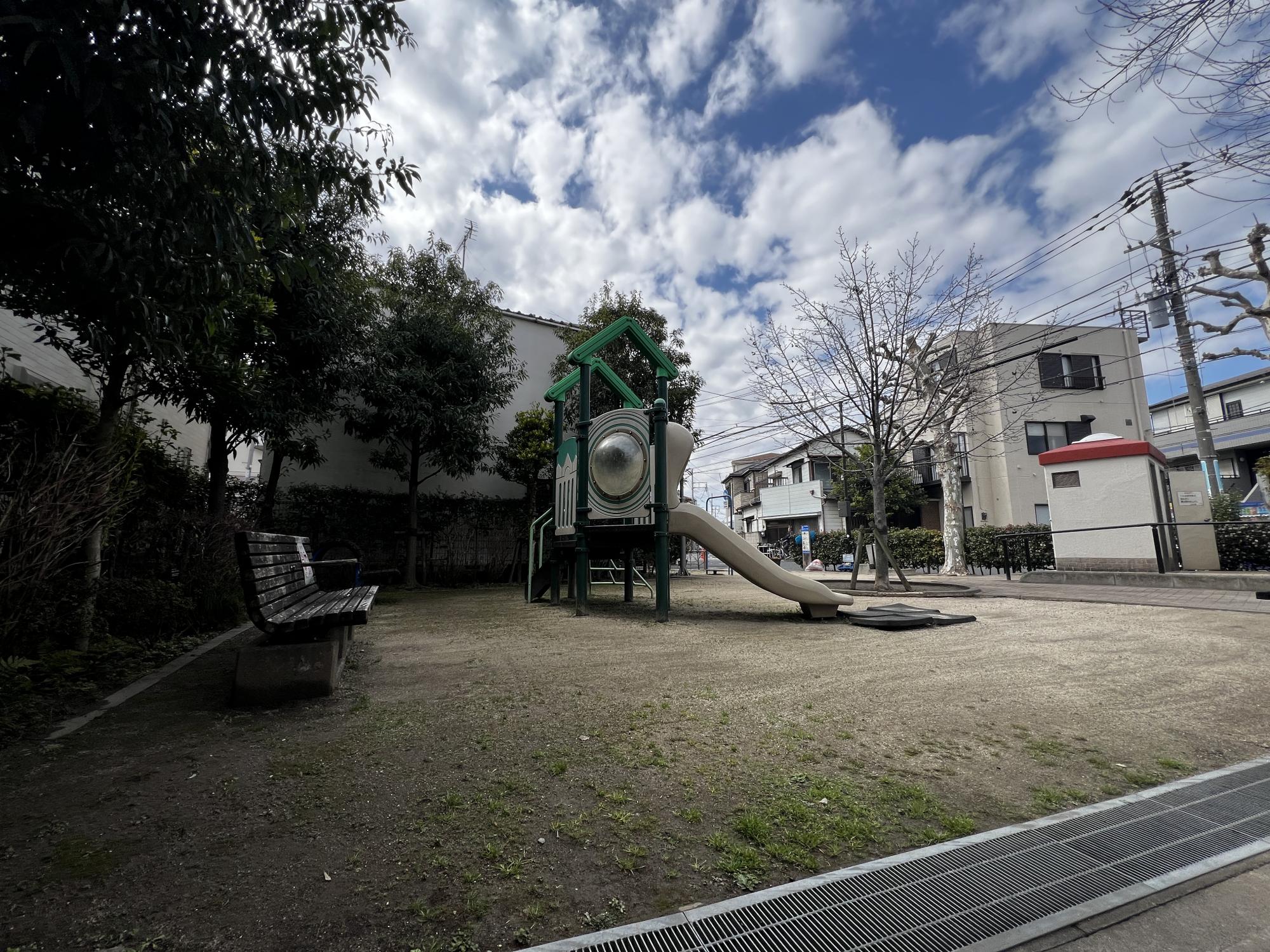 松島こぶしひろば