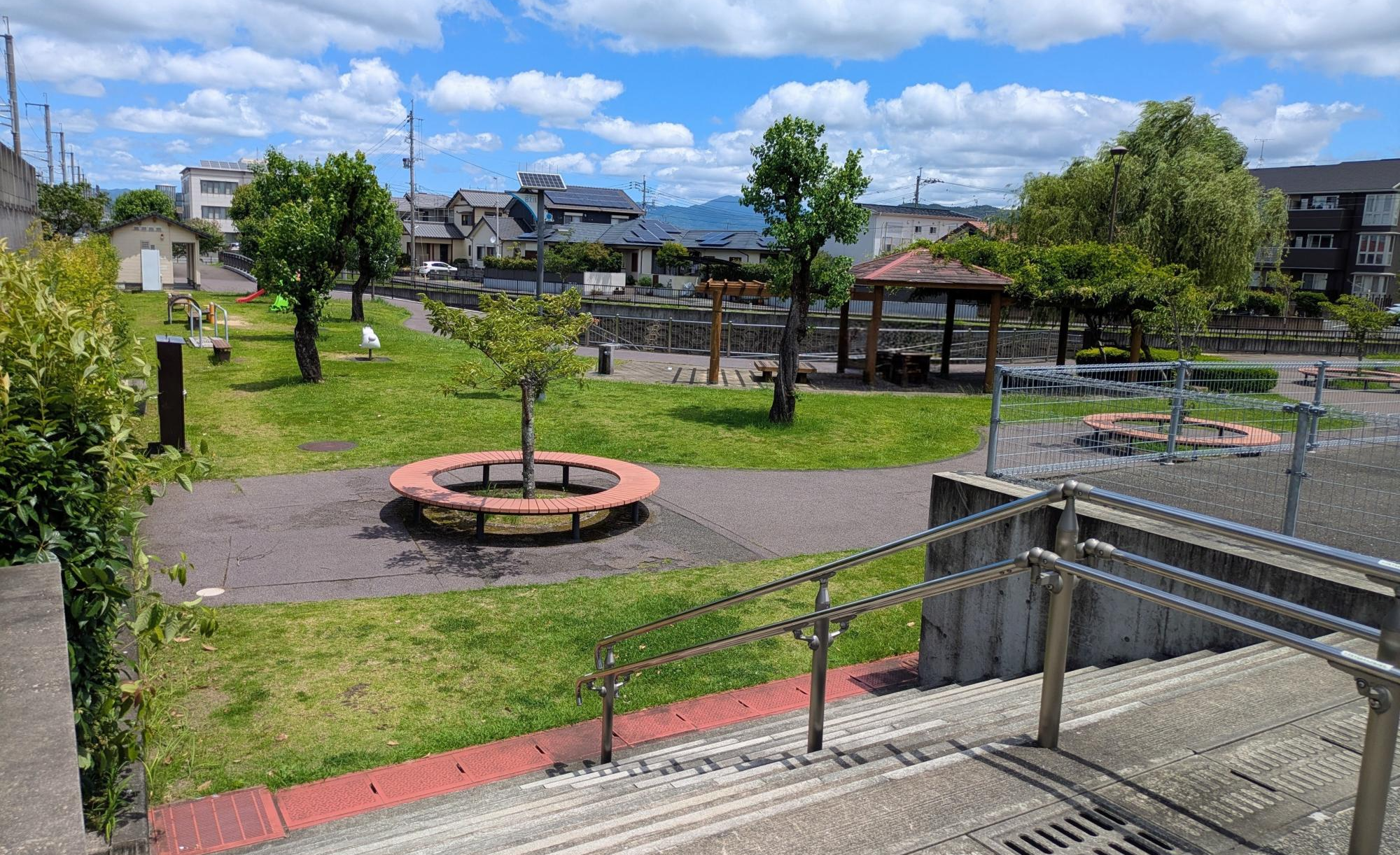 東口親水公園