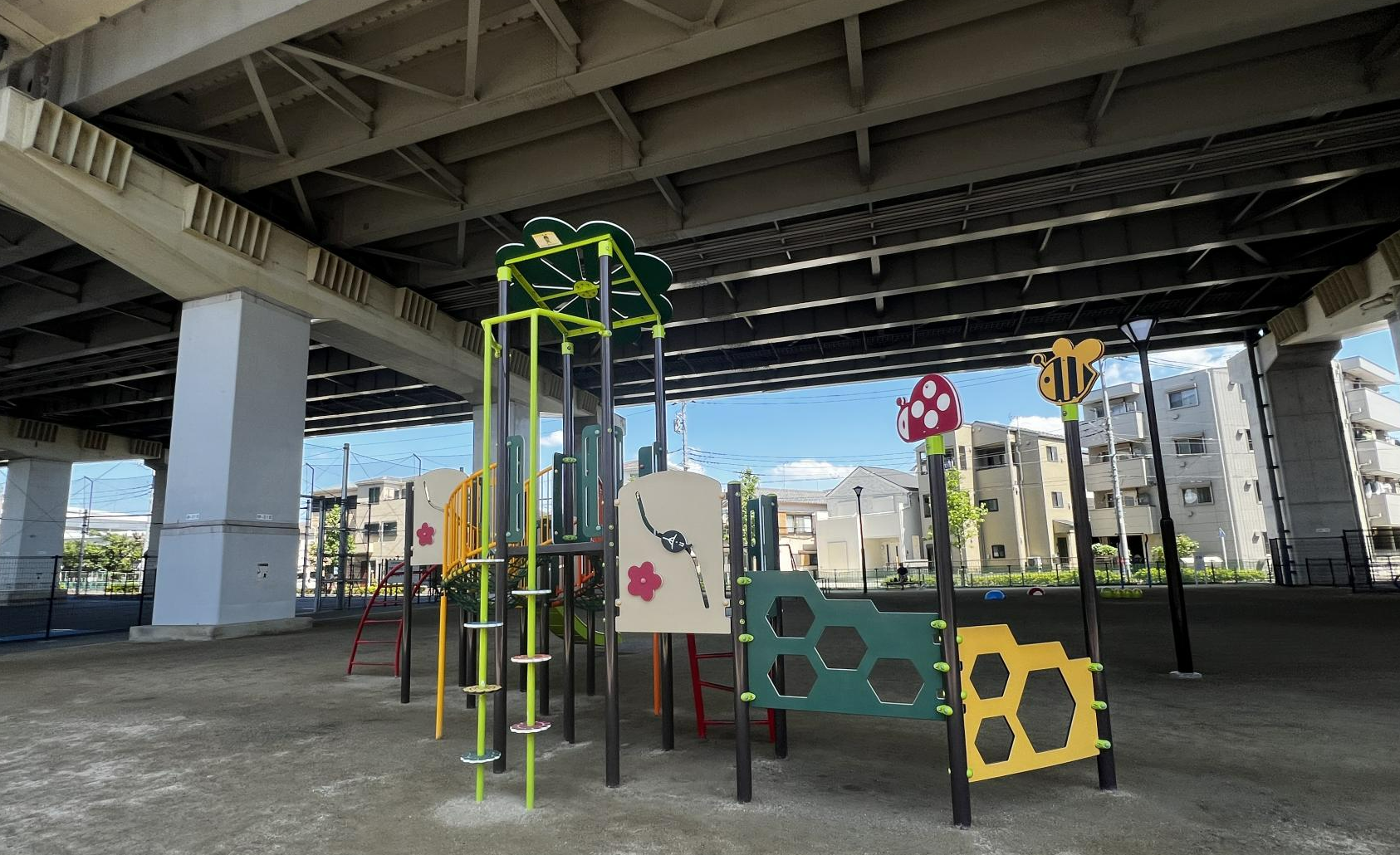 かぶとむし児童遊園