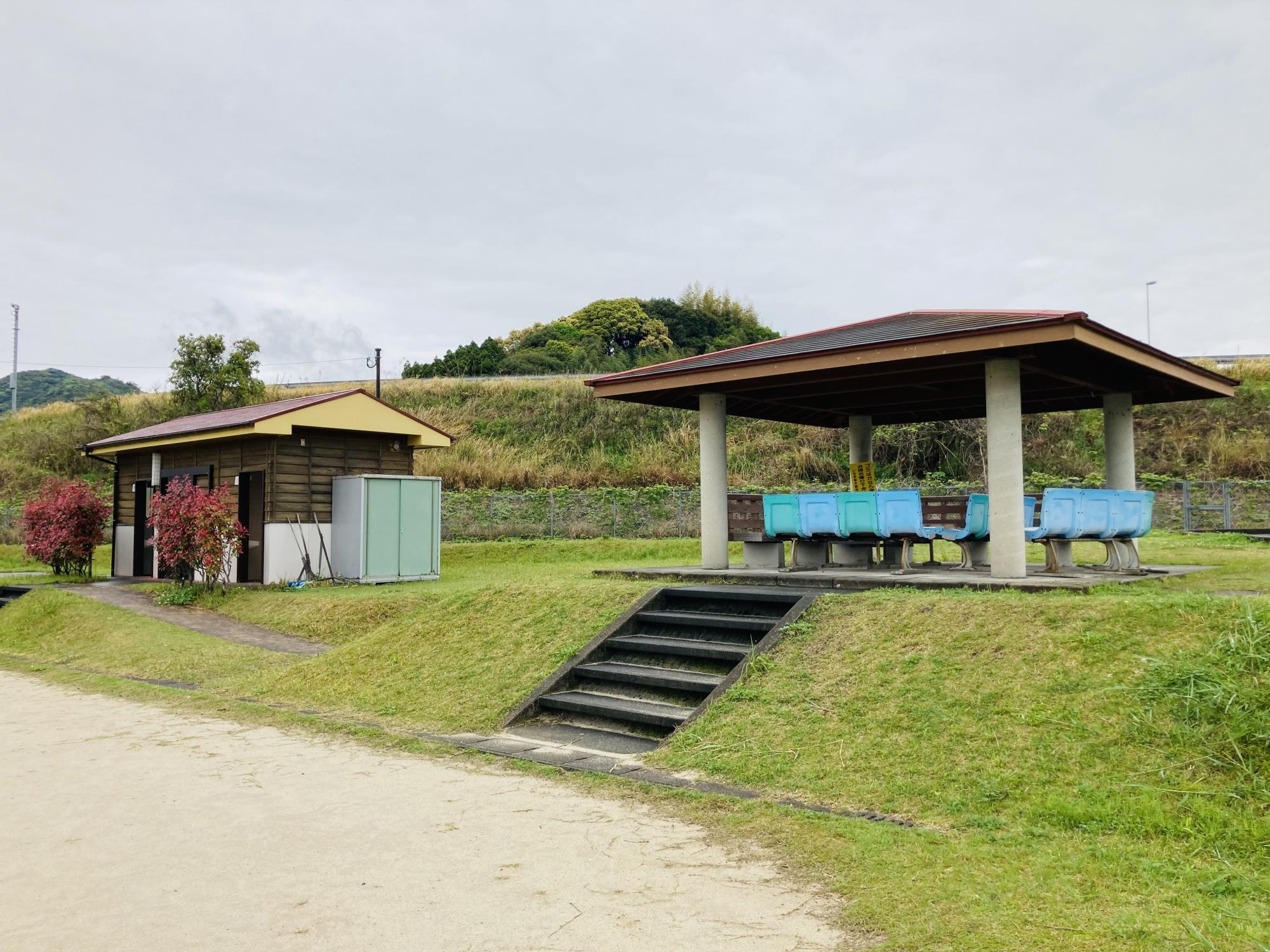 麓ふれあい公園