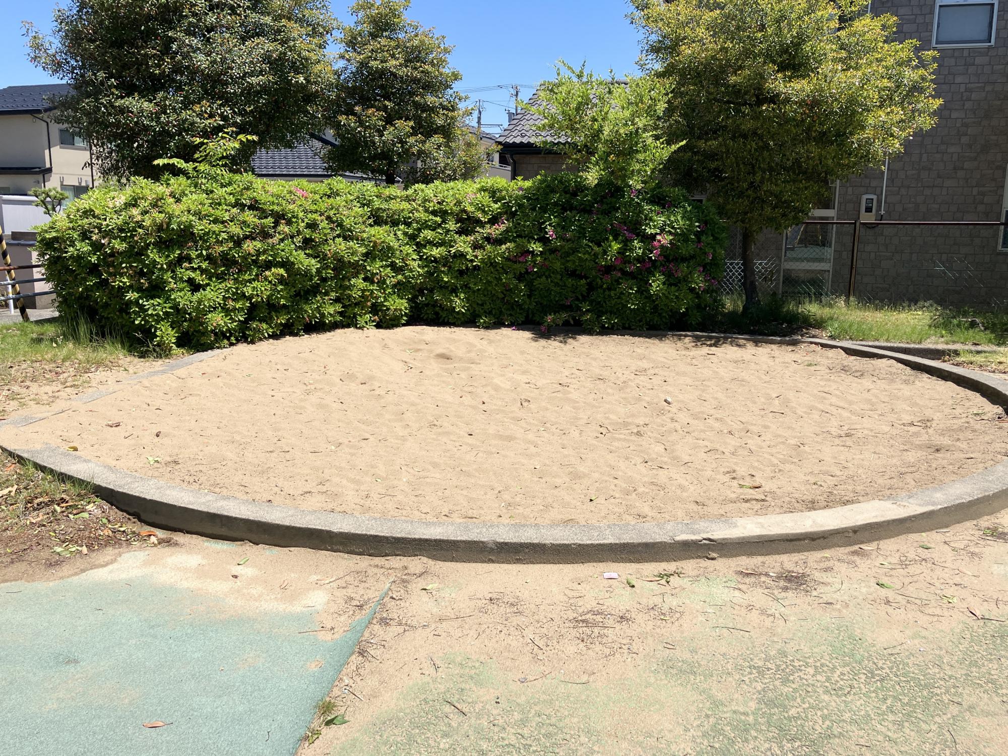 額新保中央公園