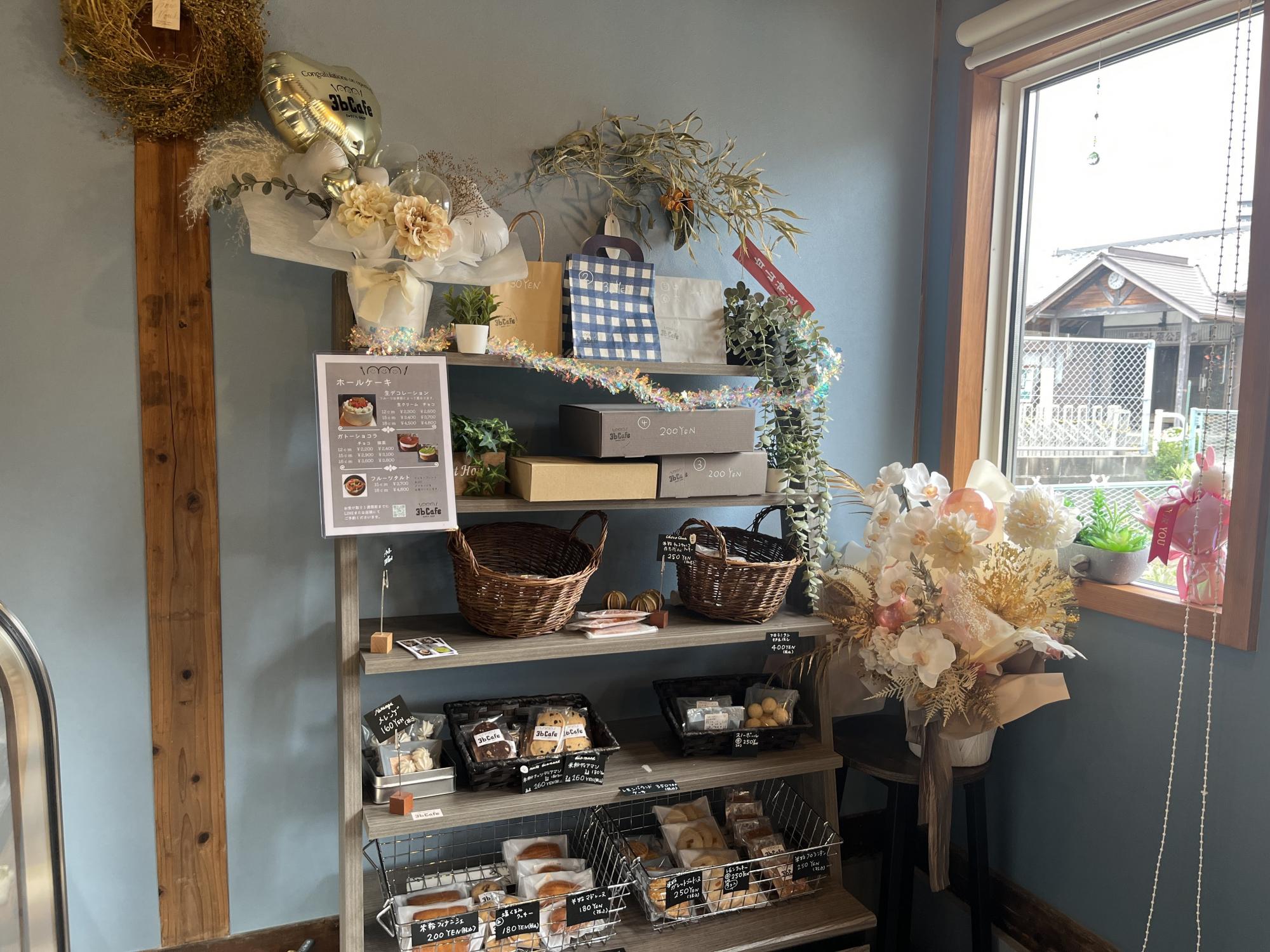 SWEETS SHOP　3b Cafe