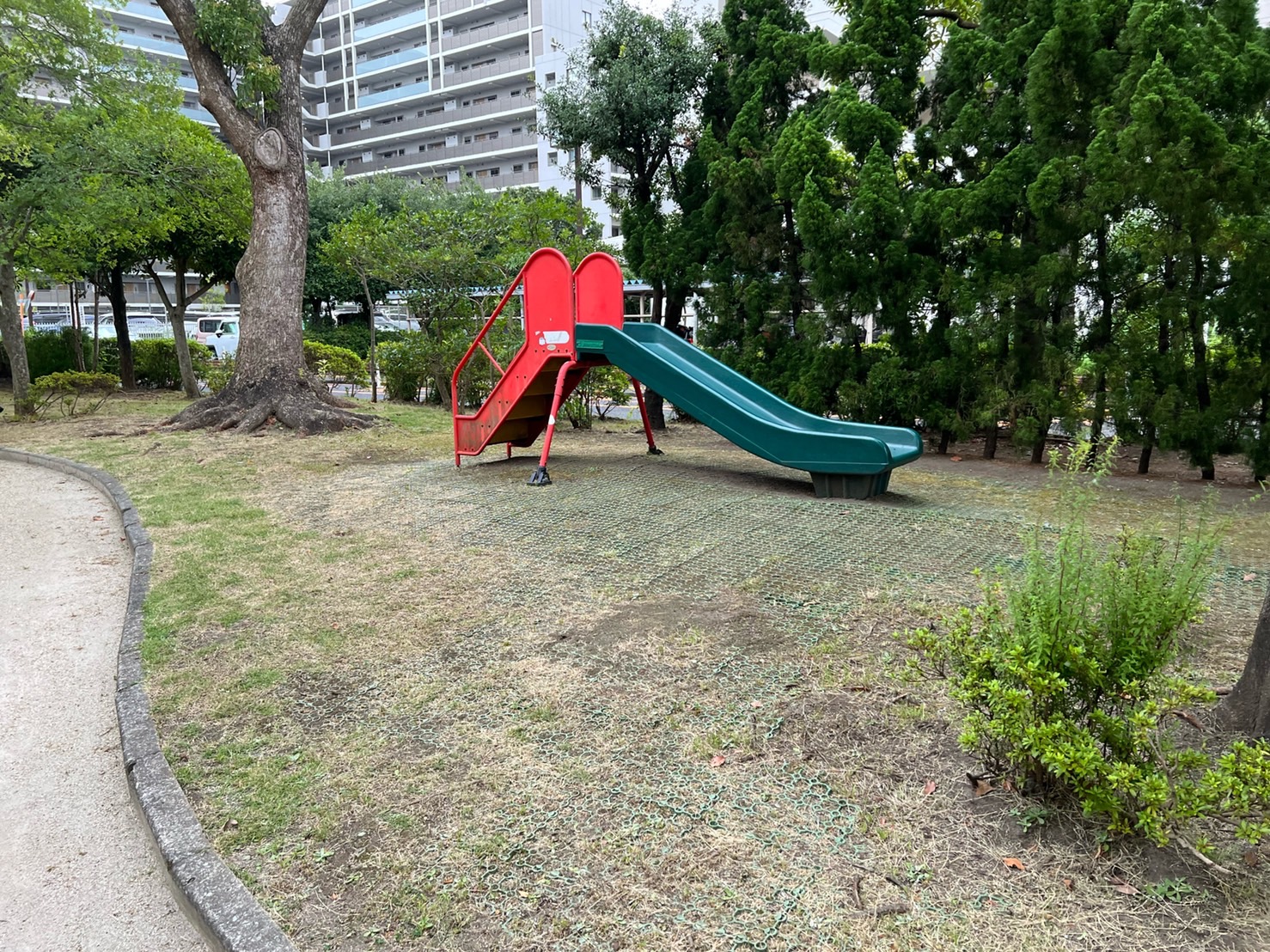 清新町二丁目児童遊園