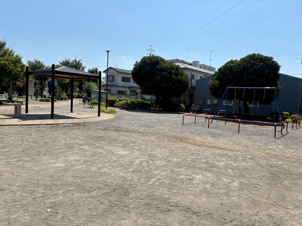 新吉田さんかく公園