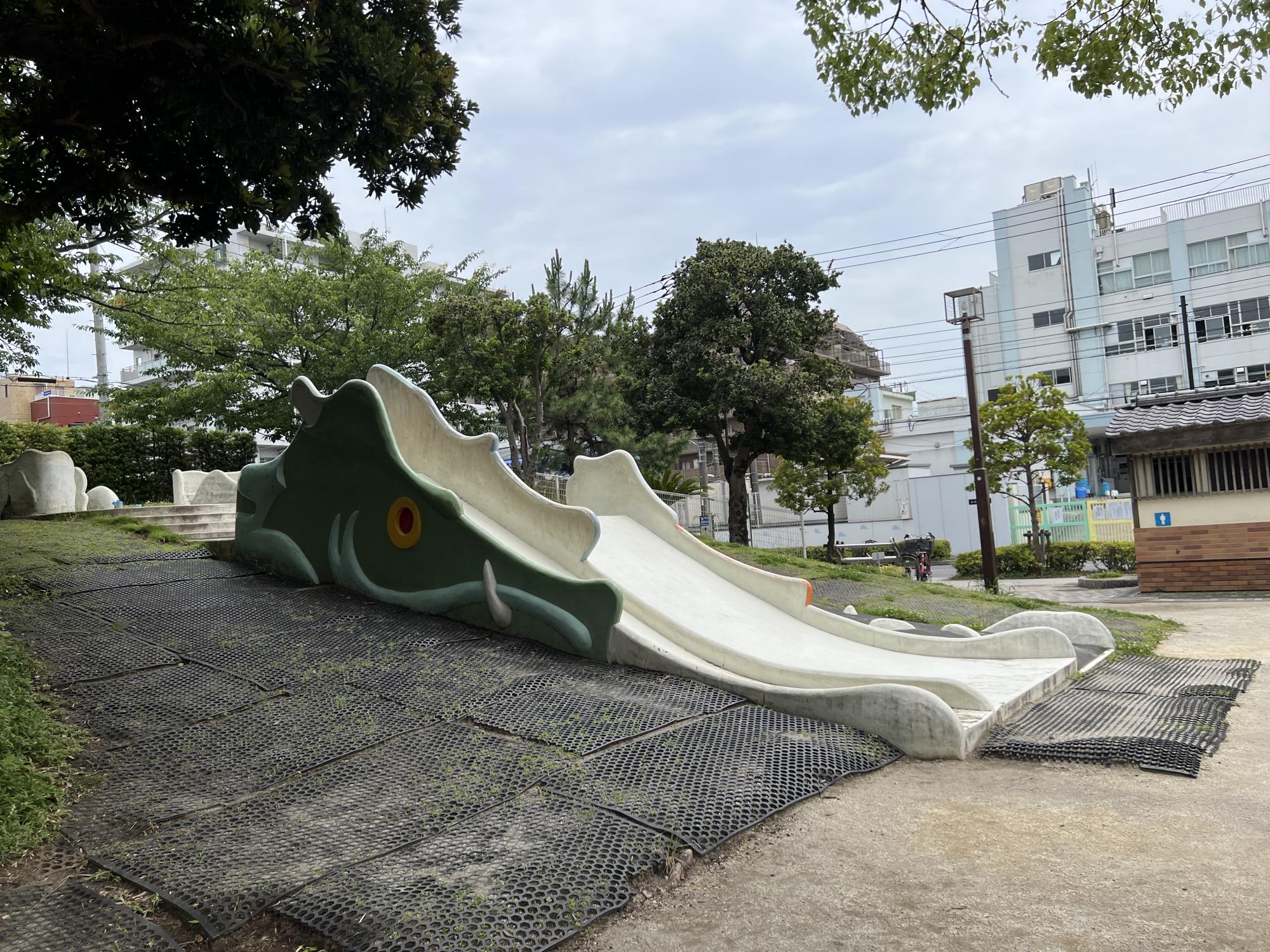 南葛西向辰（むこうたつ）公園