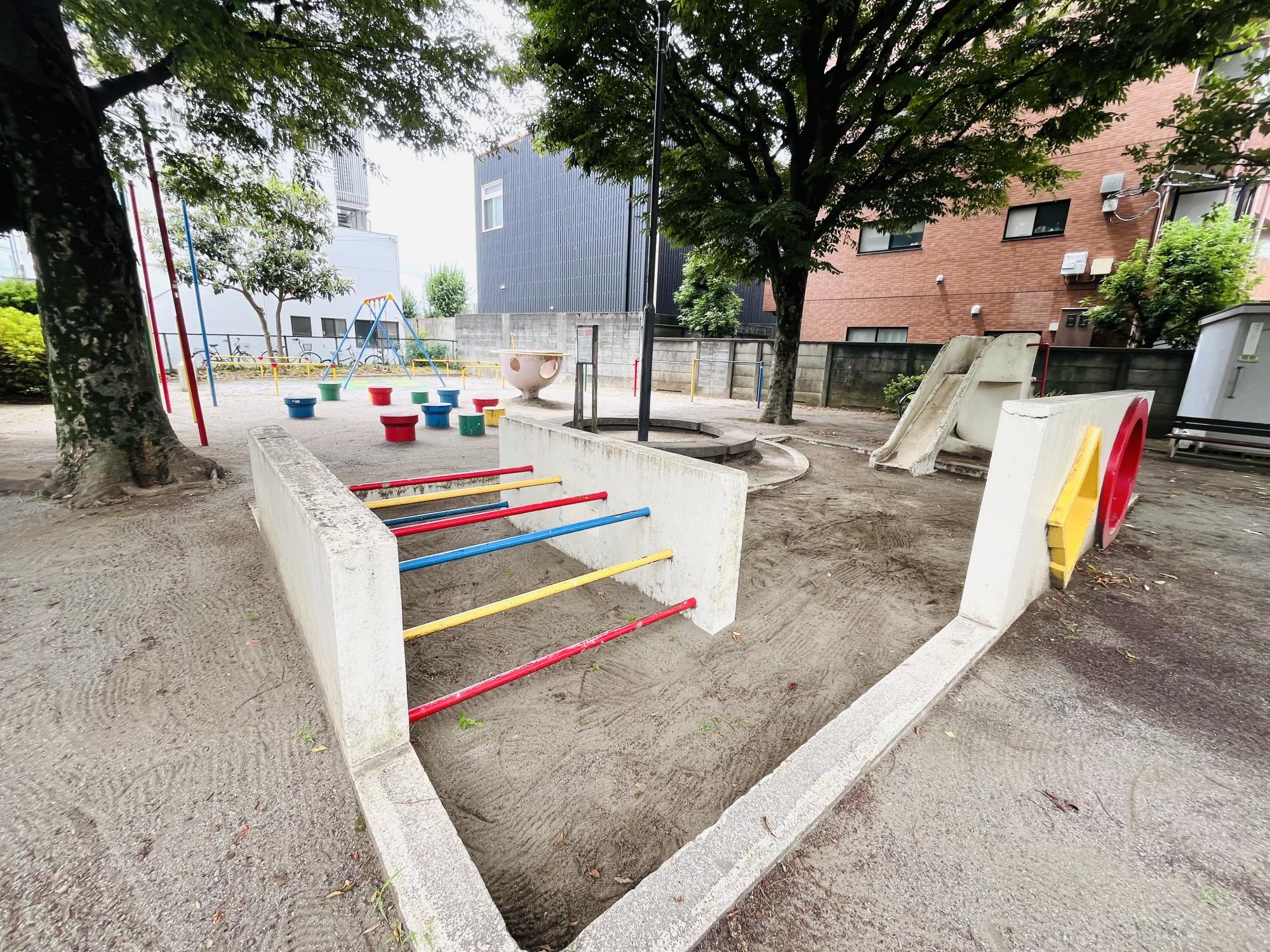 北町三丁目児童遊園