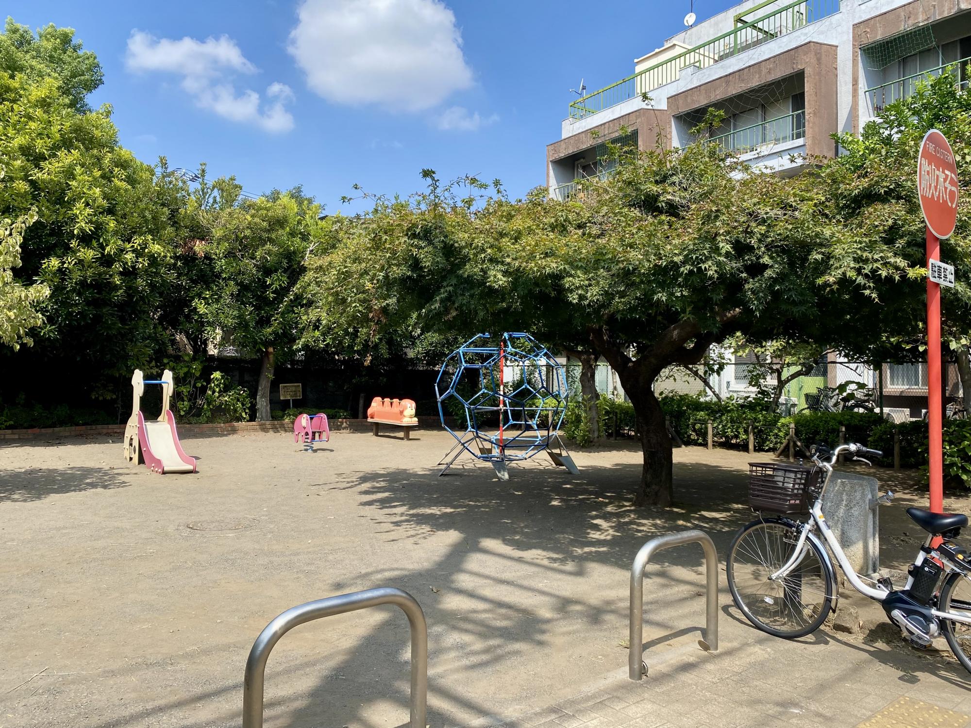 下連雀あじさい児童遊園