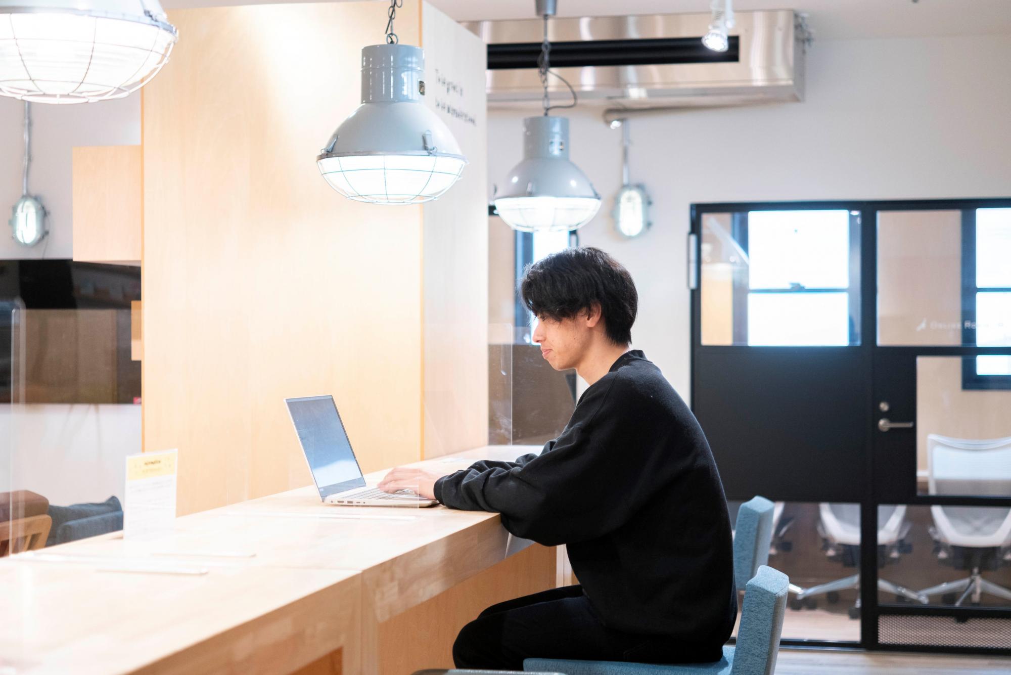 コドモとオヤのコミュニティ広場　ippo（いっぽ）