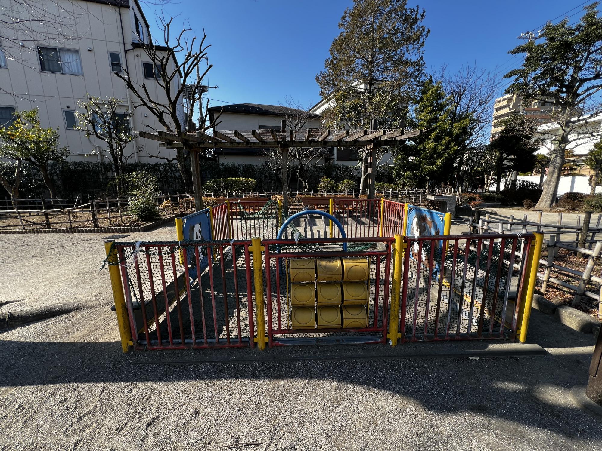 江戸川区立新堀しゃくやく公園