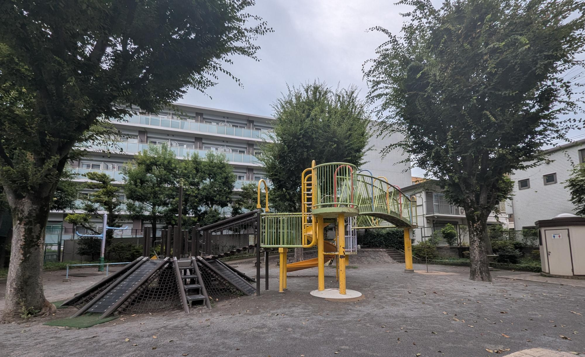 蜀江坂(しょっこうざか)公園