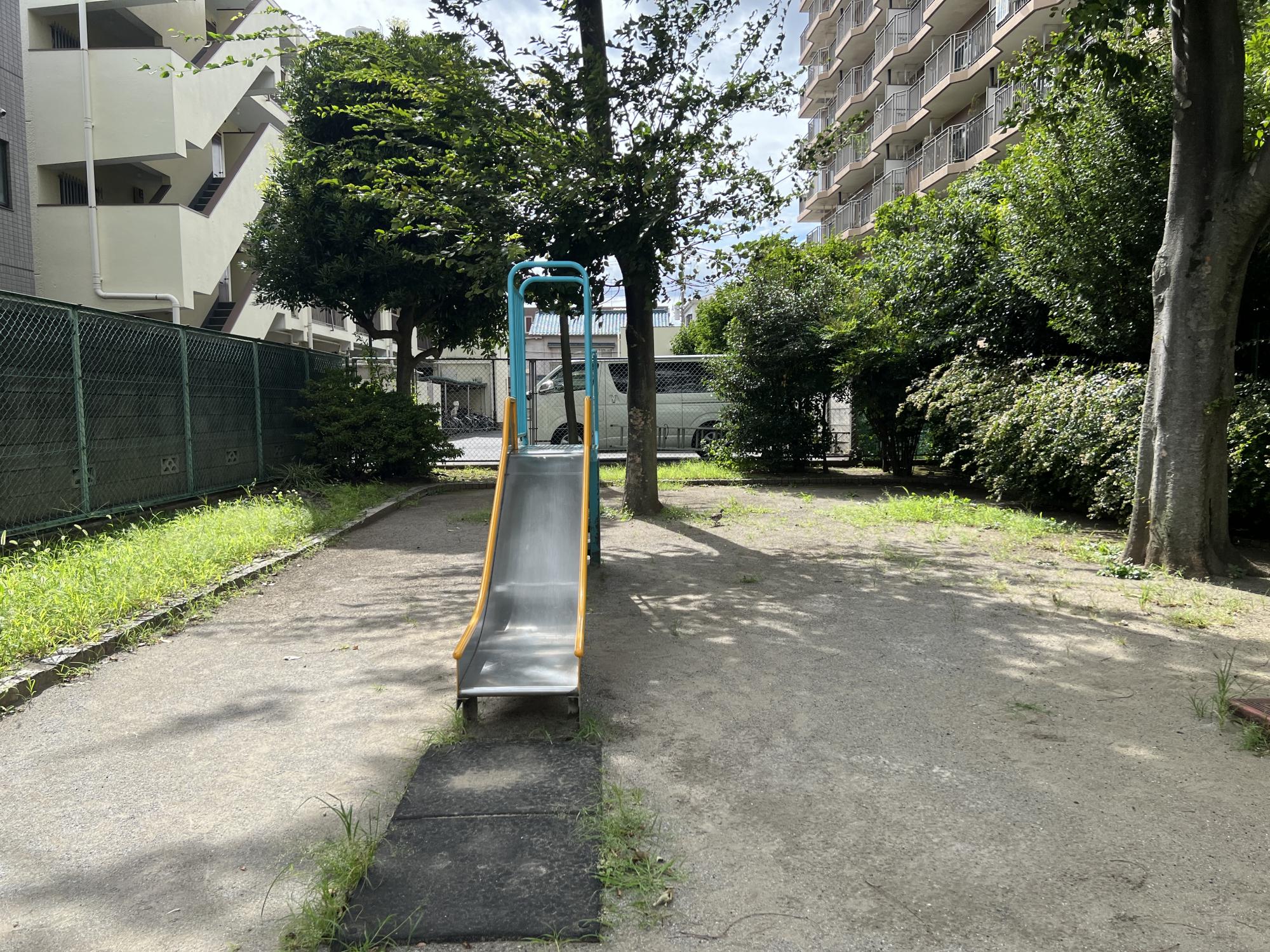 東坂下一丁目児童遊園