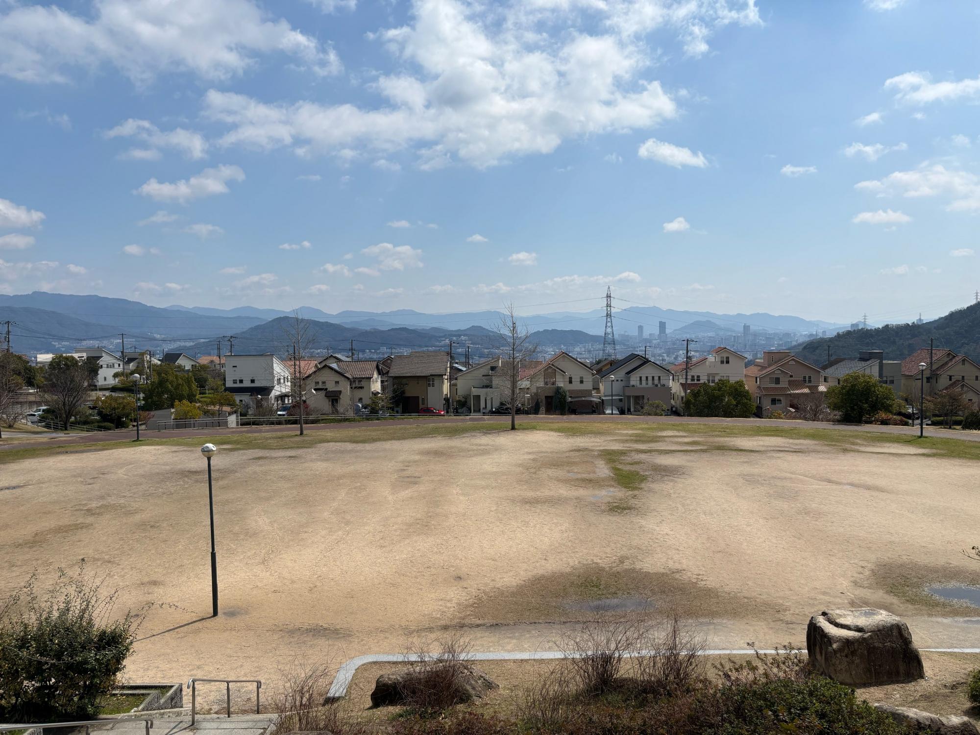 春日野中央公園