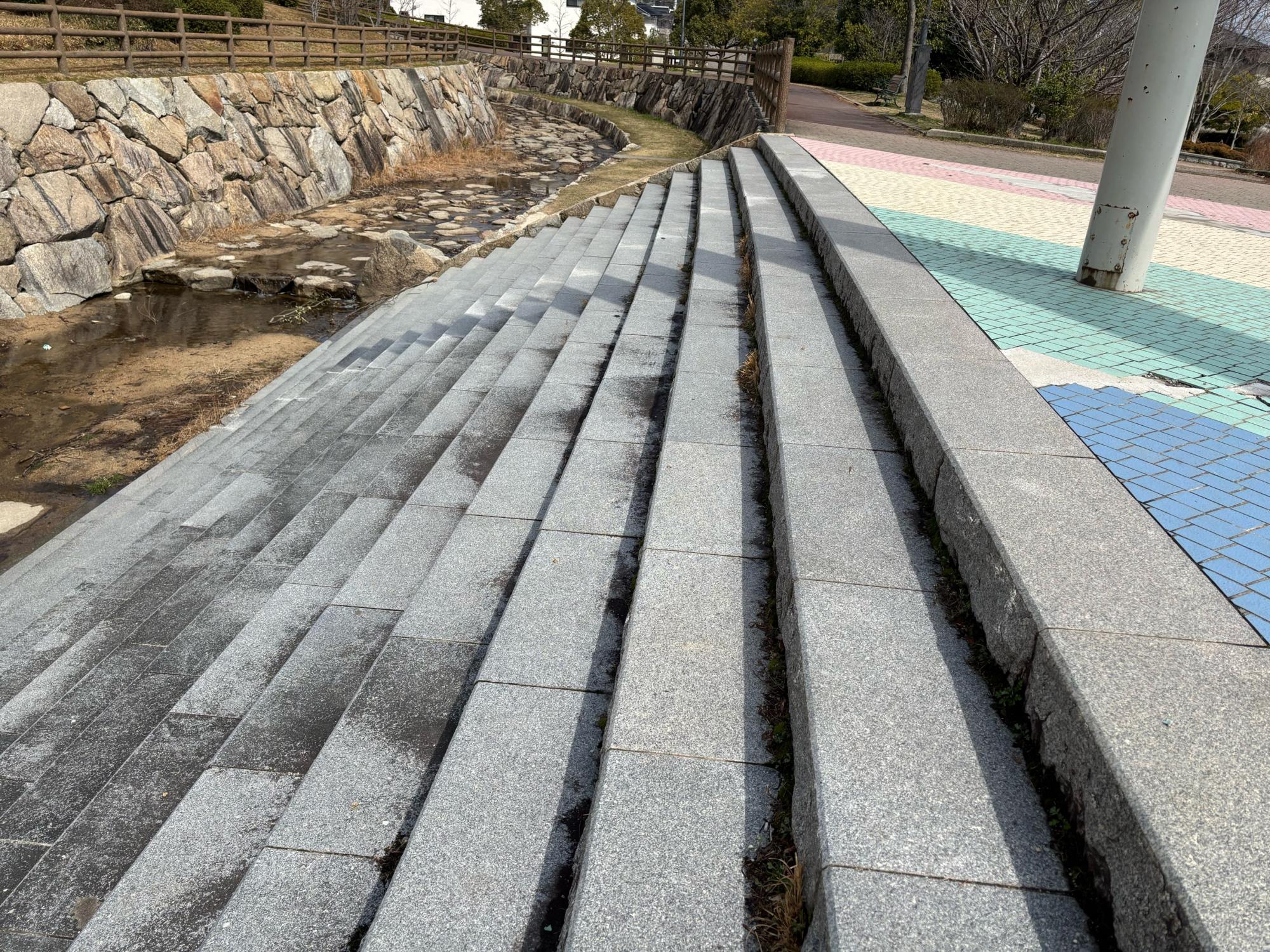 春日野中央公園