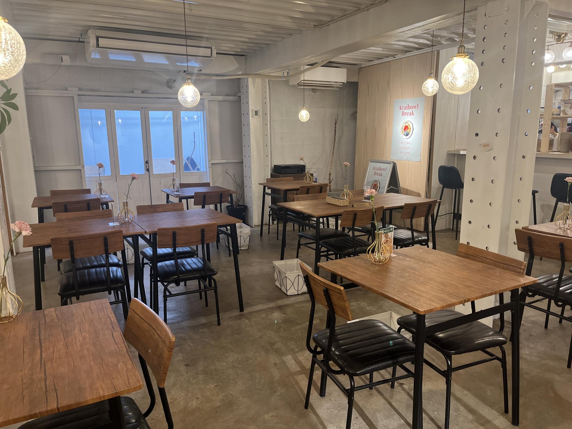 OLIP アサイーボウル＆サラダボウル 赤坂店