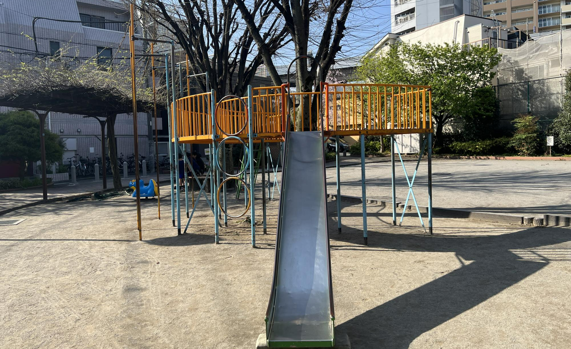 八幡通り児童遊園