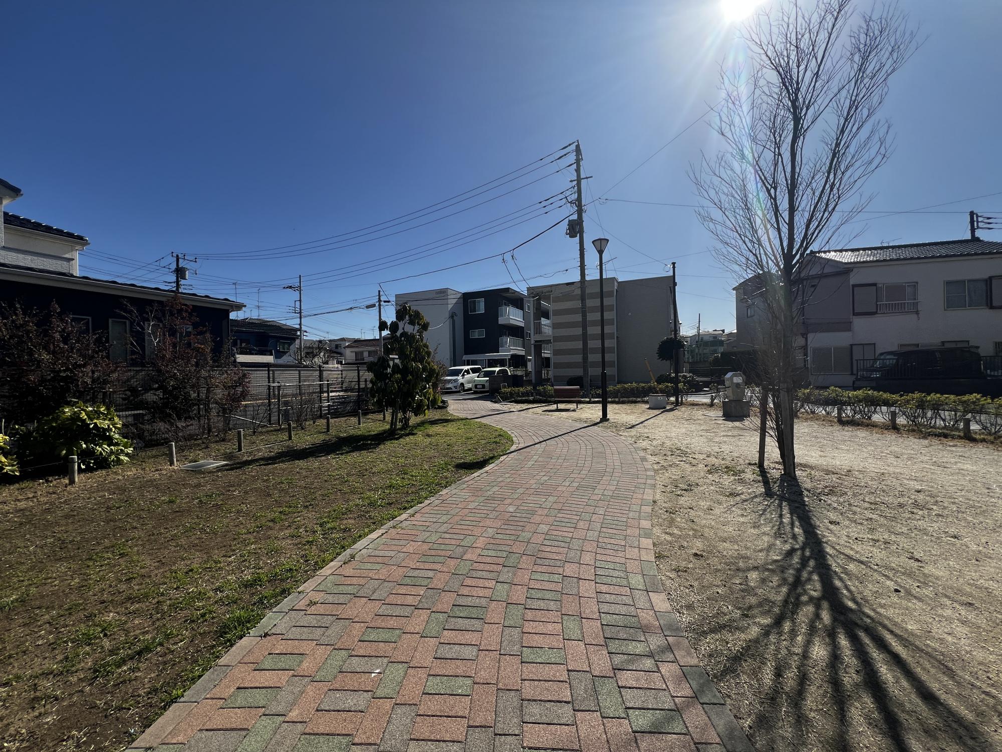 江戸川一丁目東ひろば