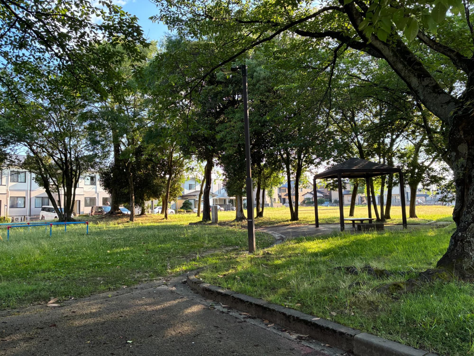 額乙丸児童公園