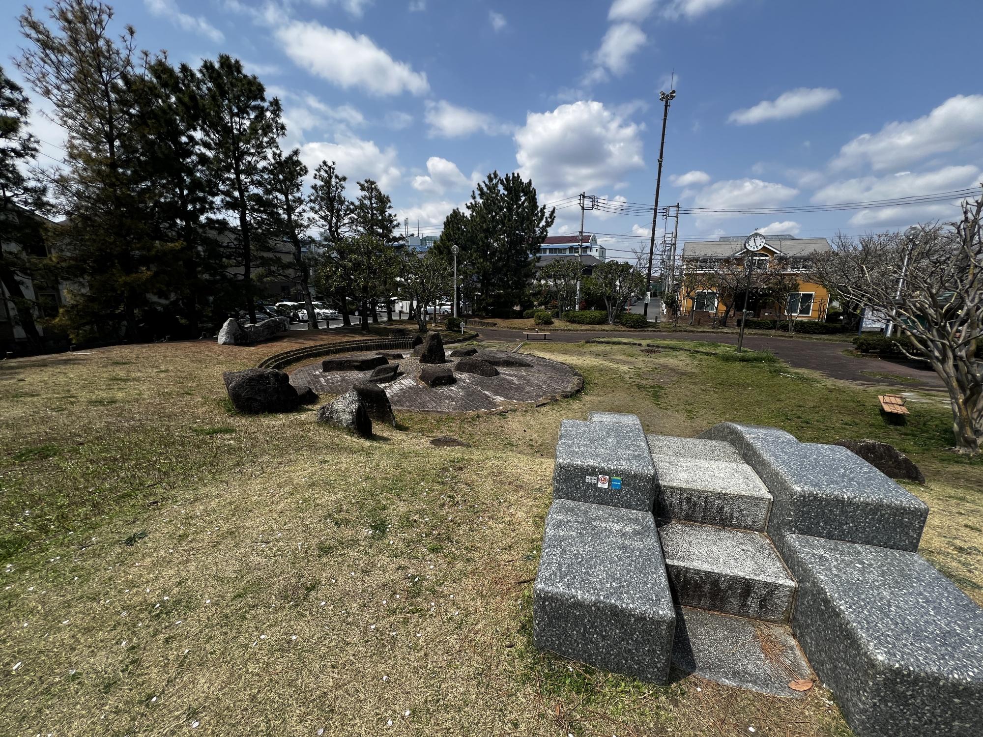 高洲北街区公園