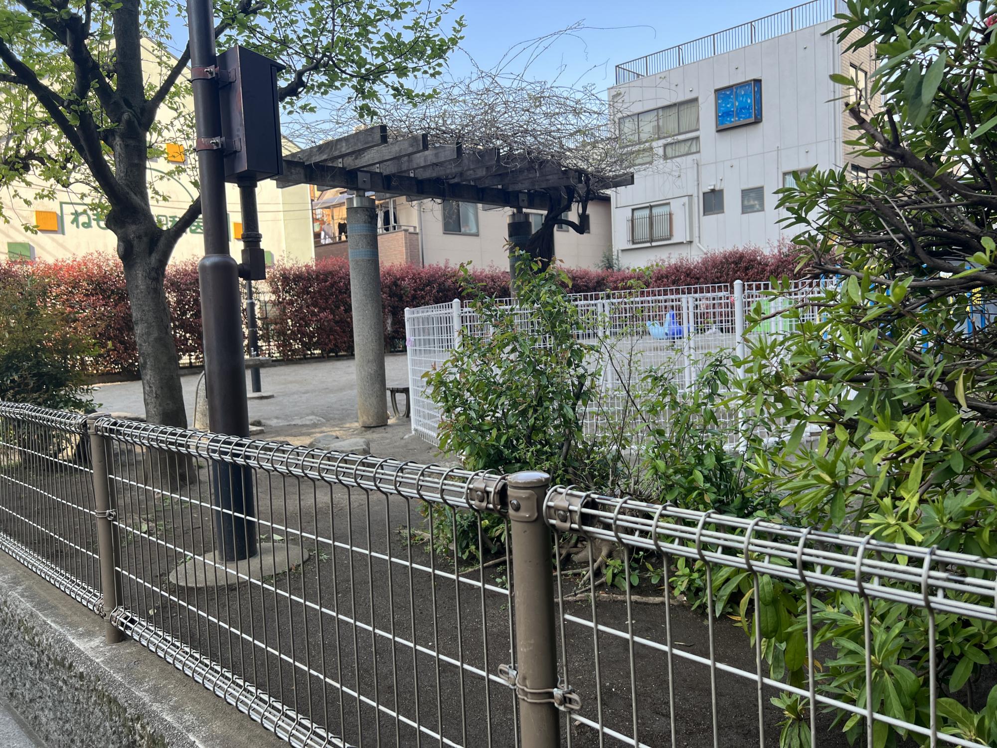 北区立滝野川菊谷(きくたに)児童遊園