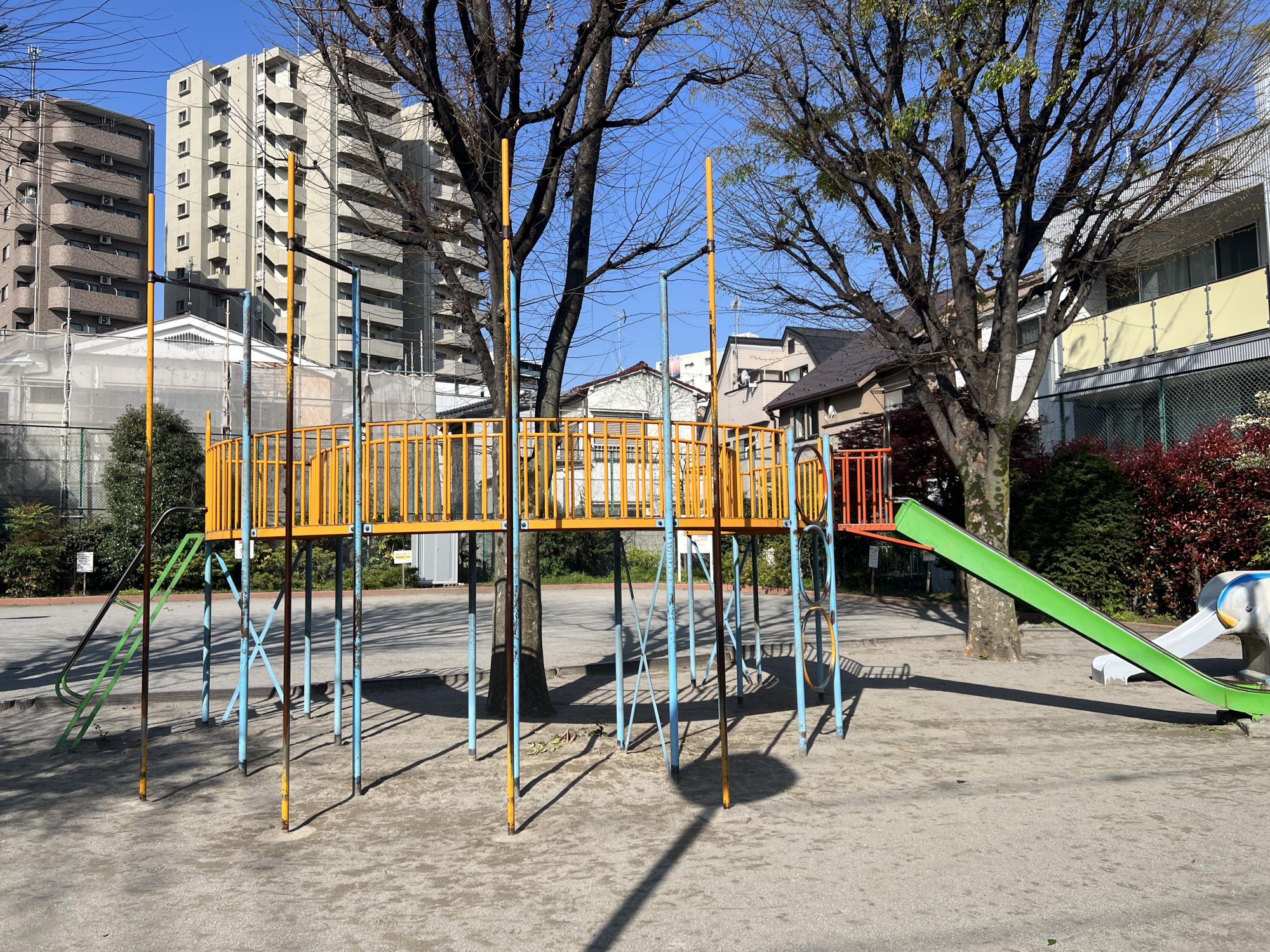 八幡通り児童遊園