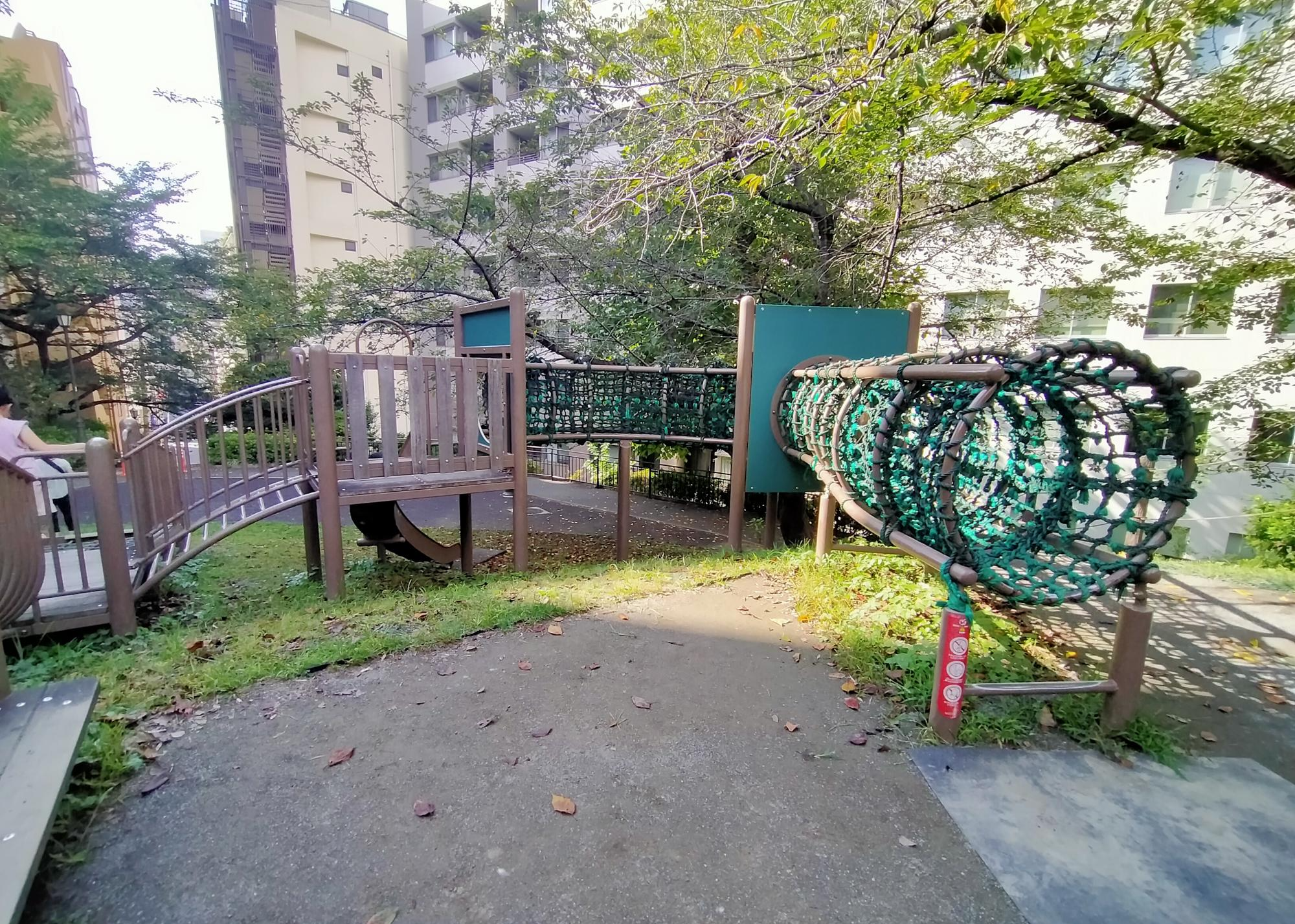 千代田区立宮本公園