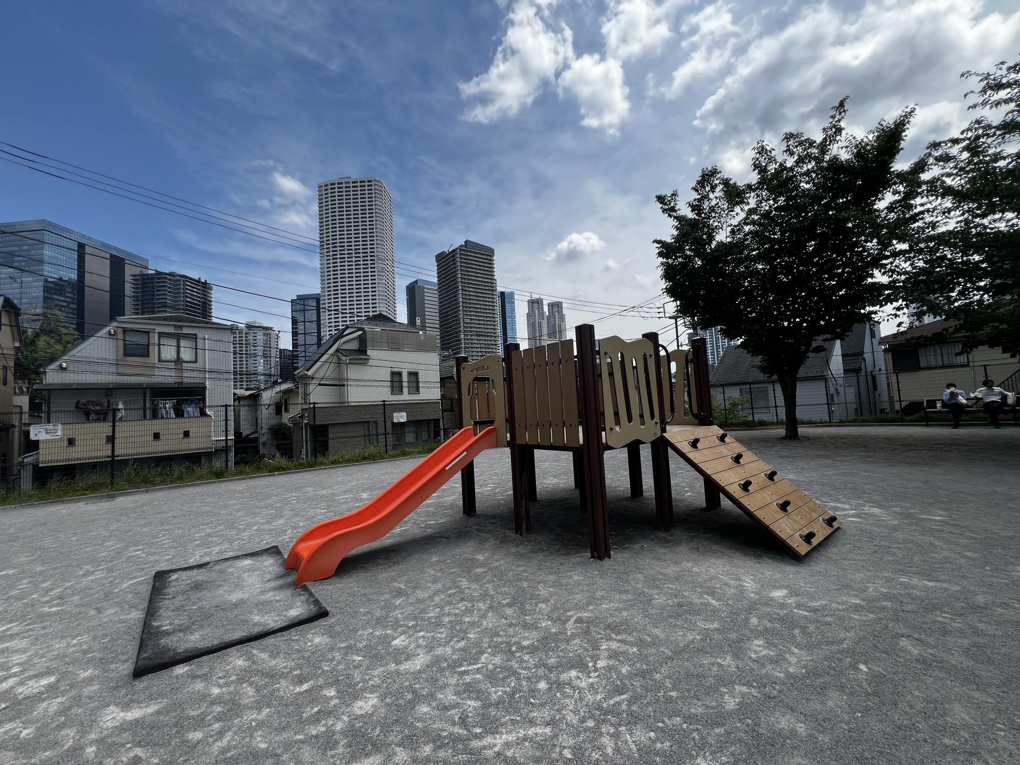 中野区立本一公園