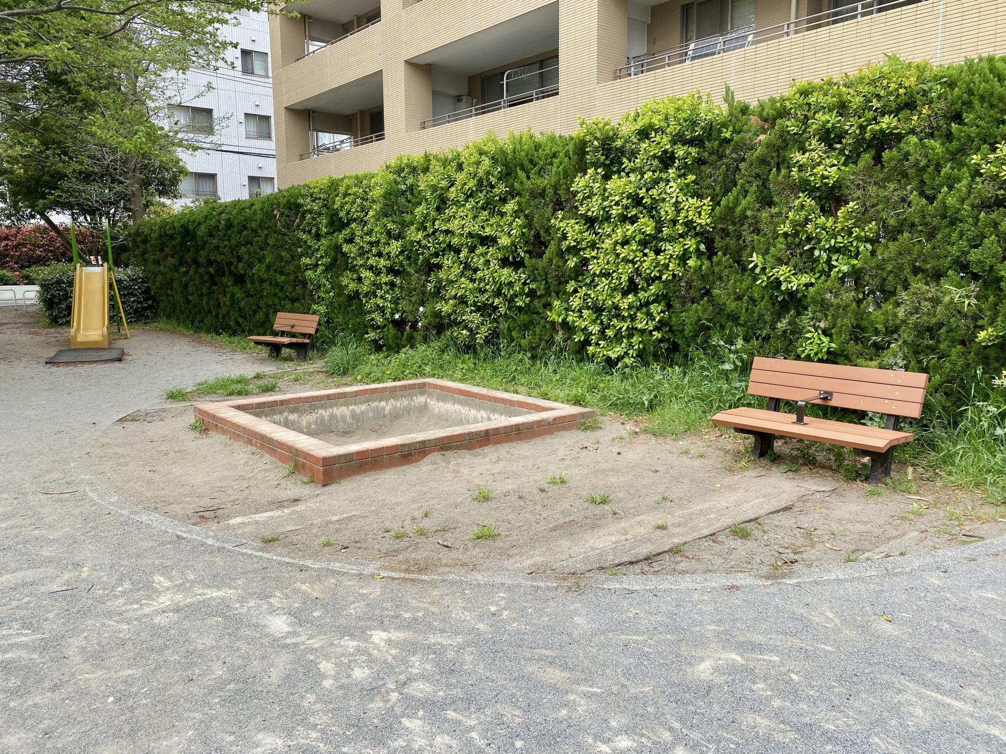 谷戸二丁目第1公園