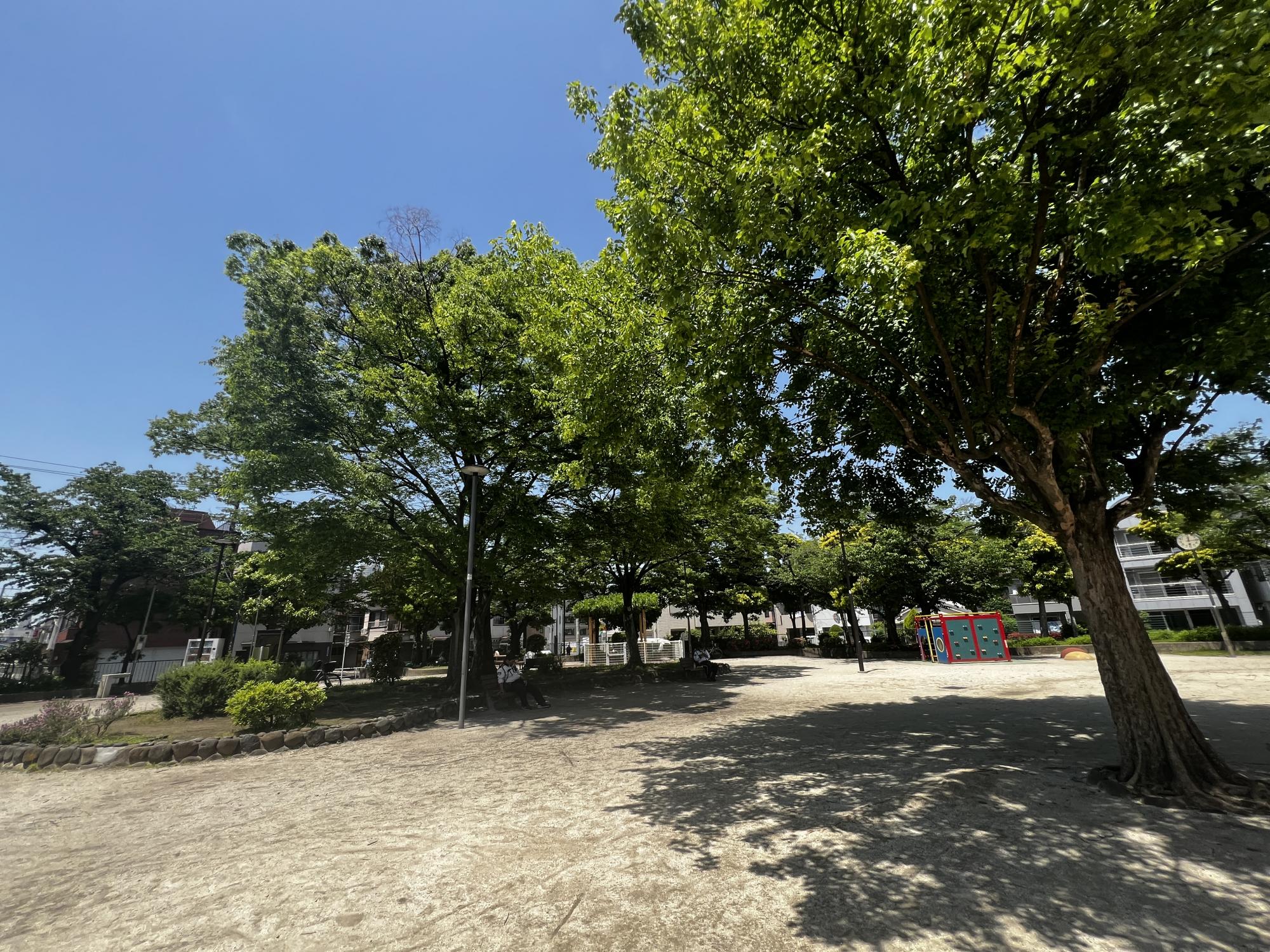 文花宮前橋公園
