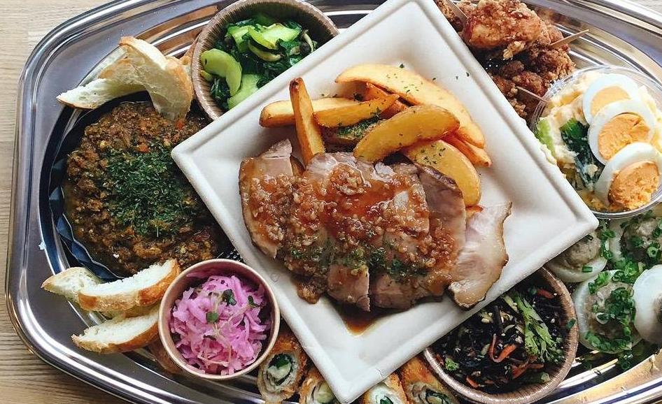 カフェ食堂　れんげや