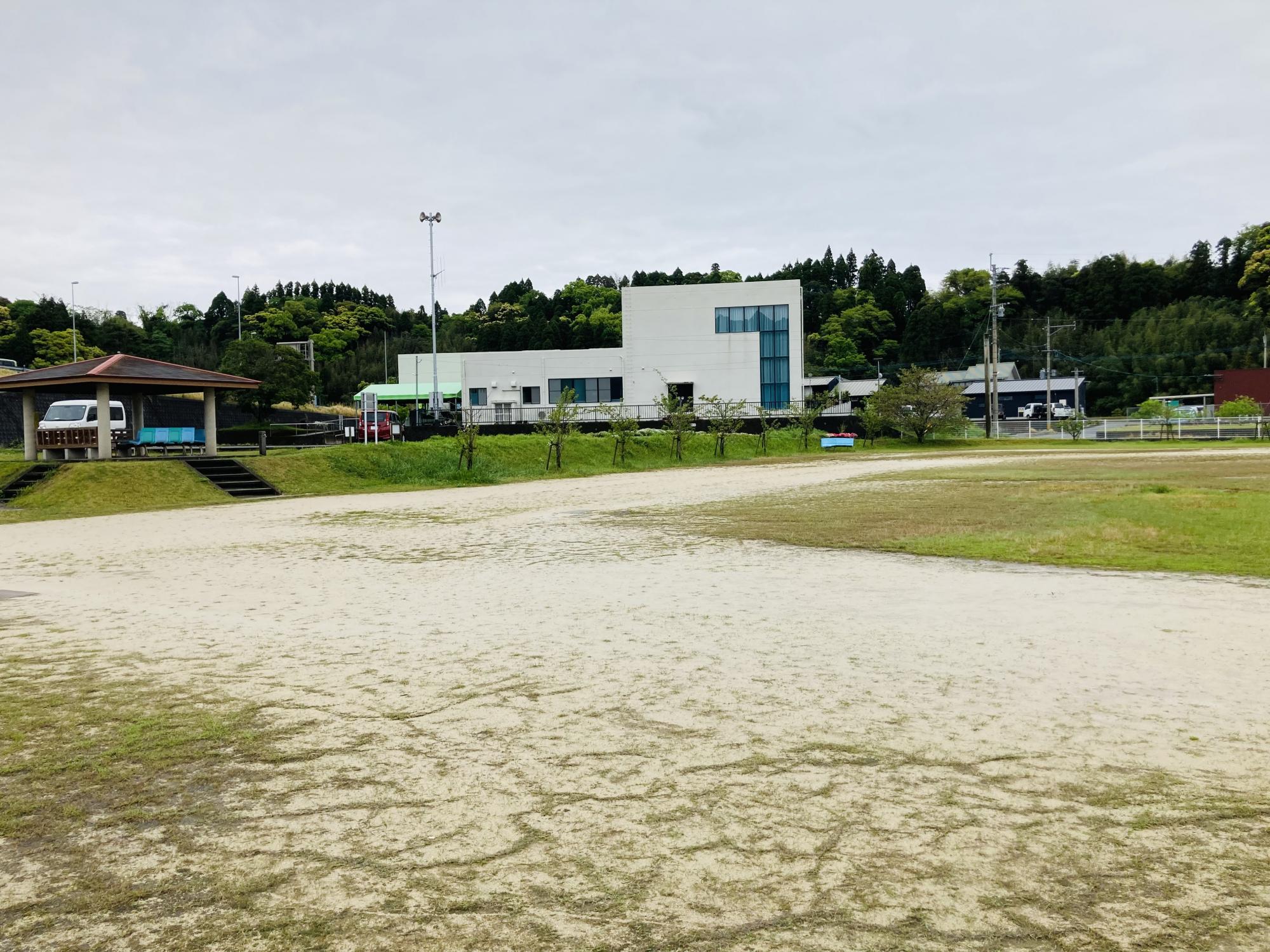 麓ふれあい公園