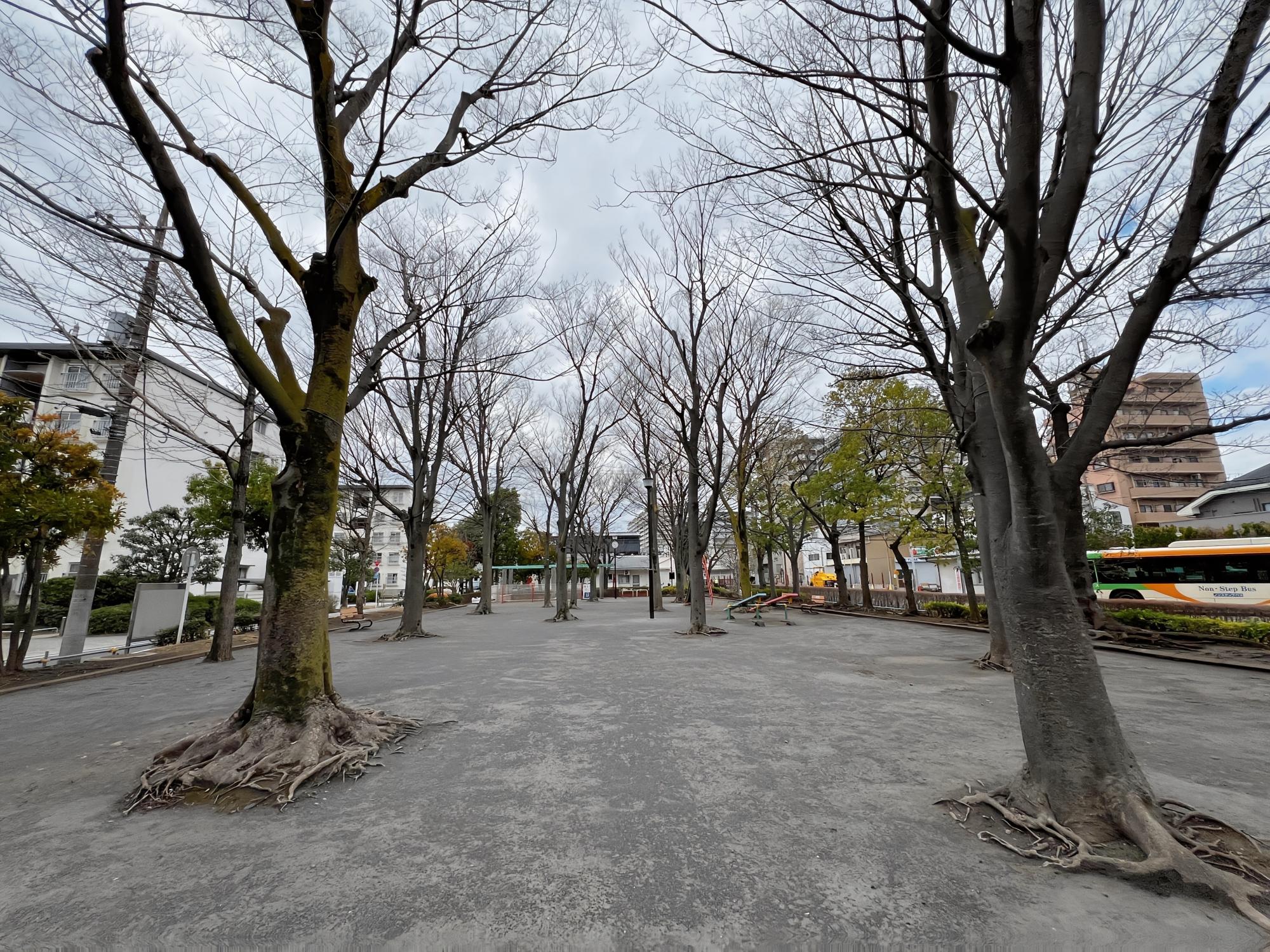 東新小岩二丁目公園