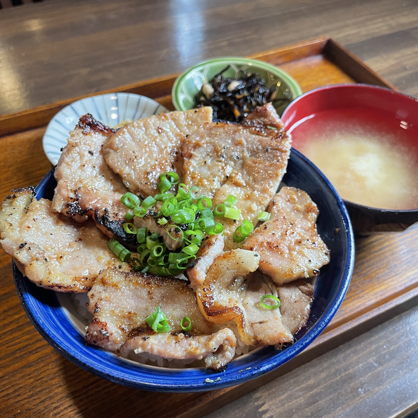 食堂かわひがし