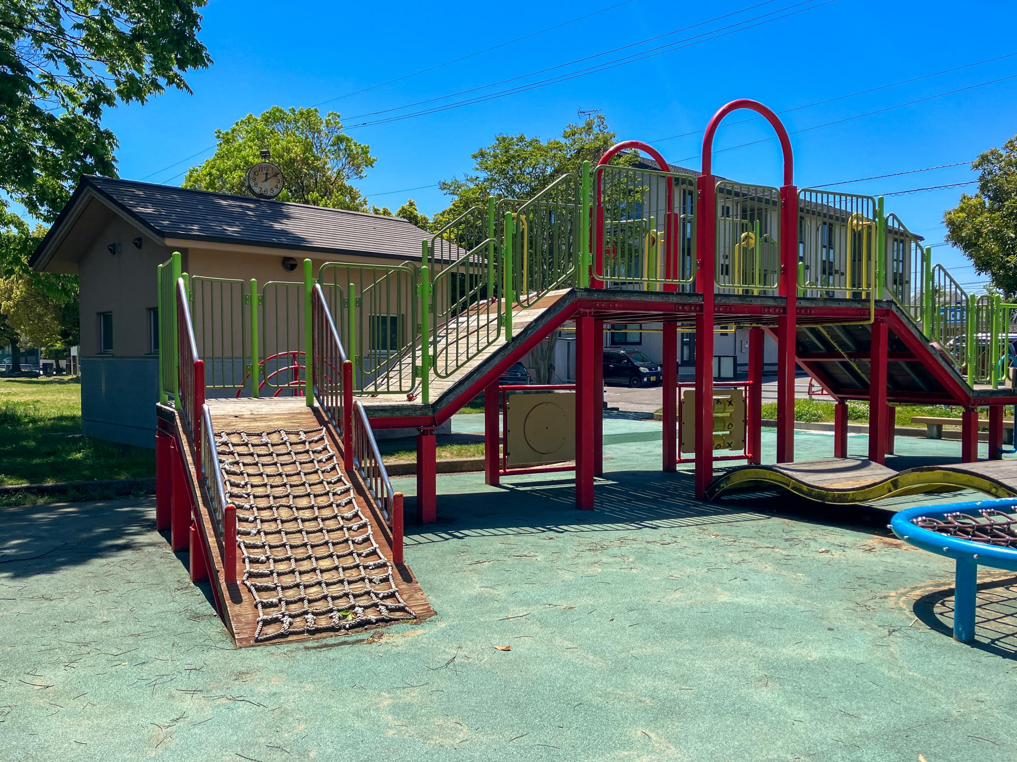 額新保中央公園