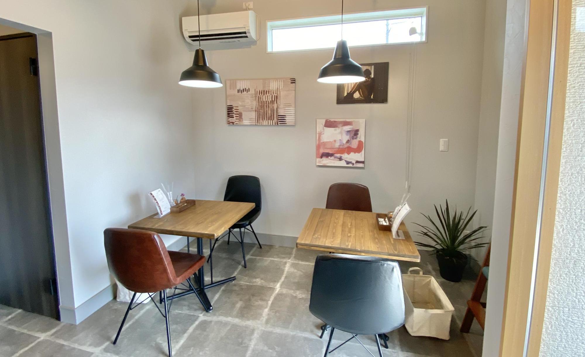 雑貨と喫茶 りとる