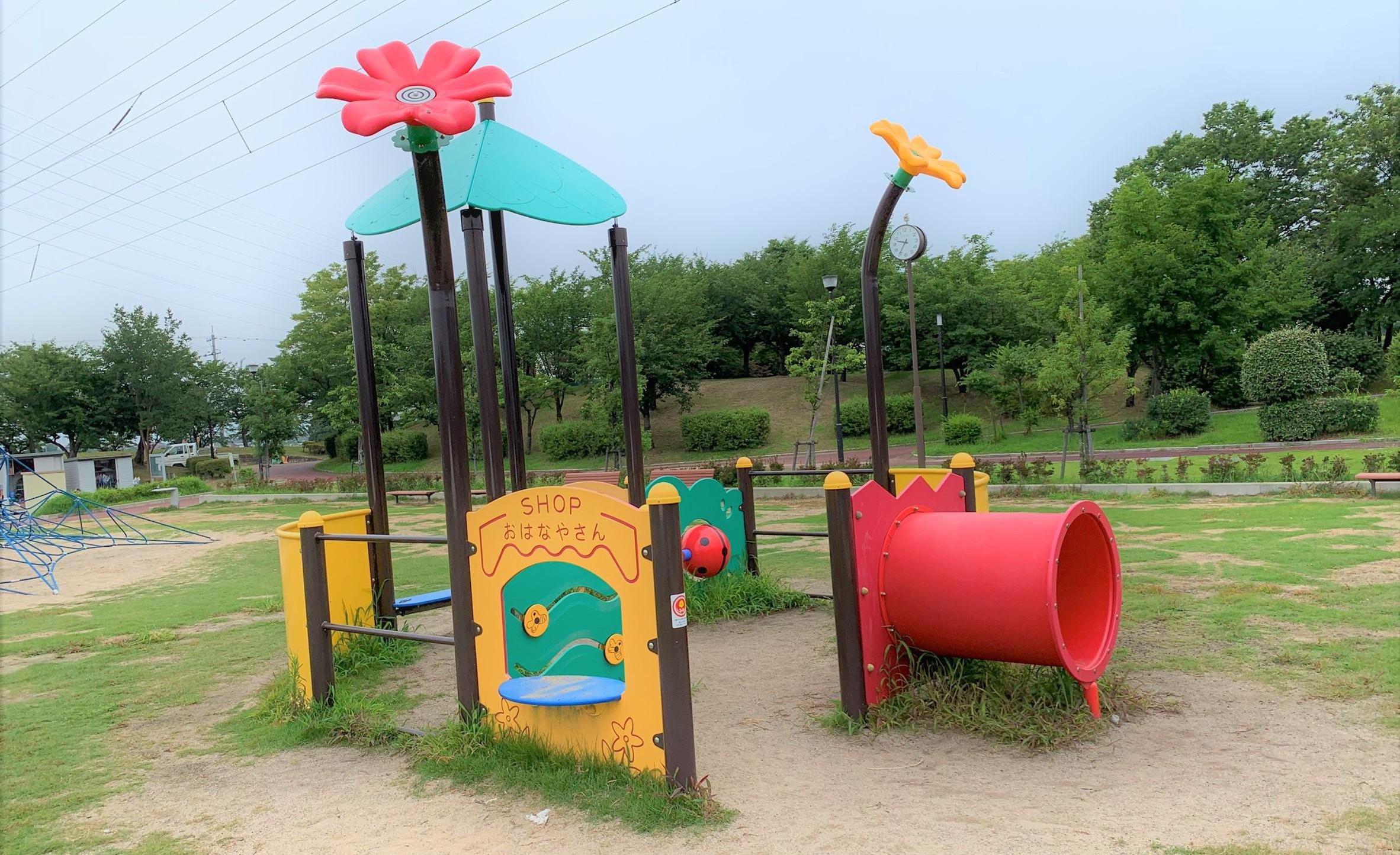 射水 公園｜大島中央公園・屋内遊具場「遊ぼ～館」