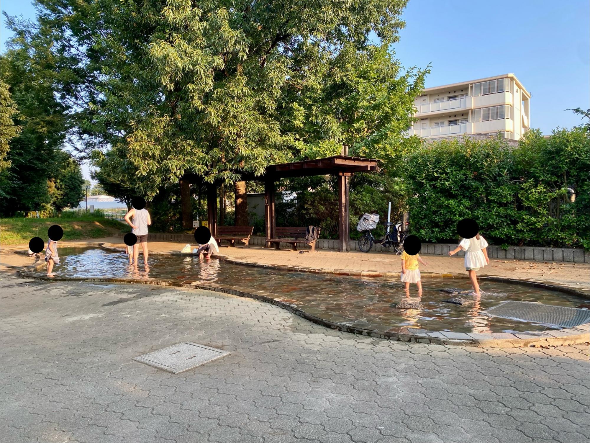 天神じゃぶじゃぶ公園