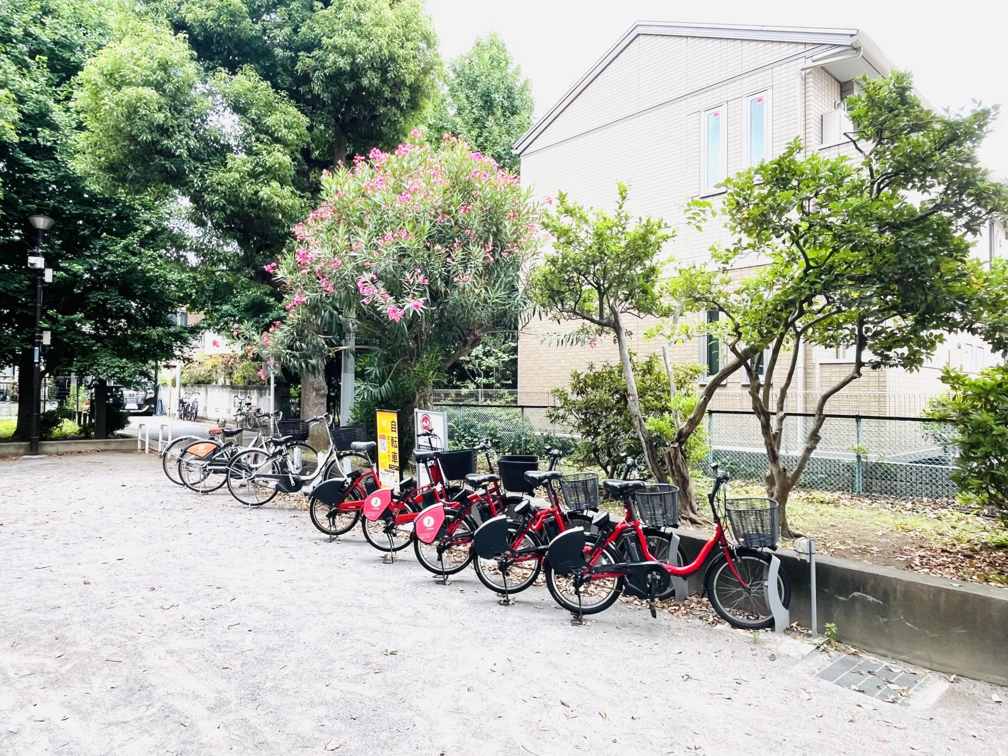 田柄中央児童公園（くじら公園）