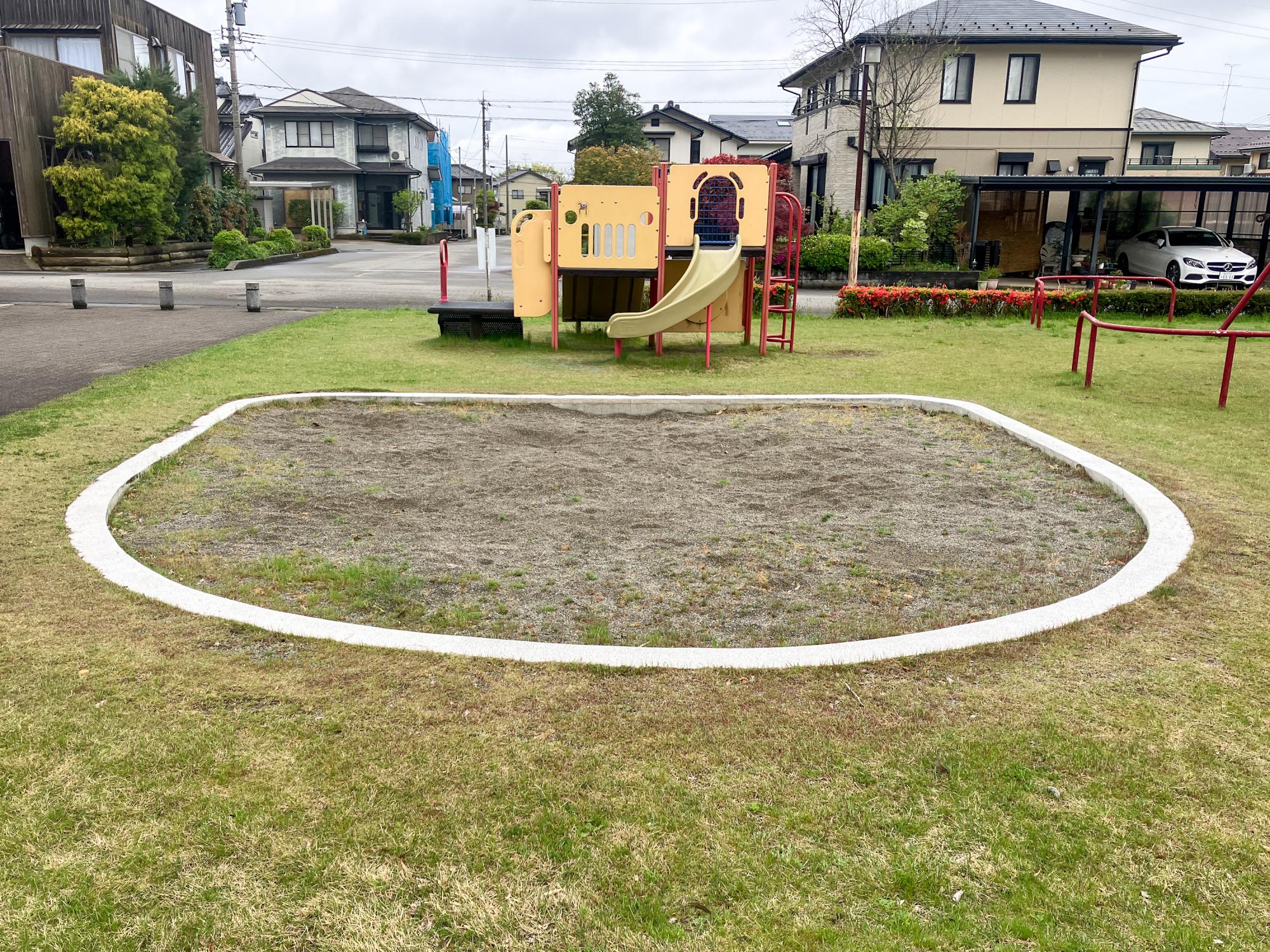 千木野けやき広場