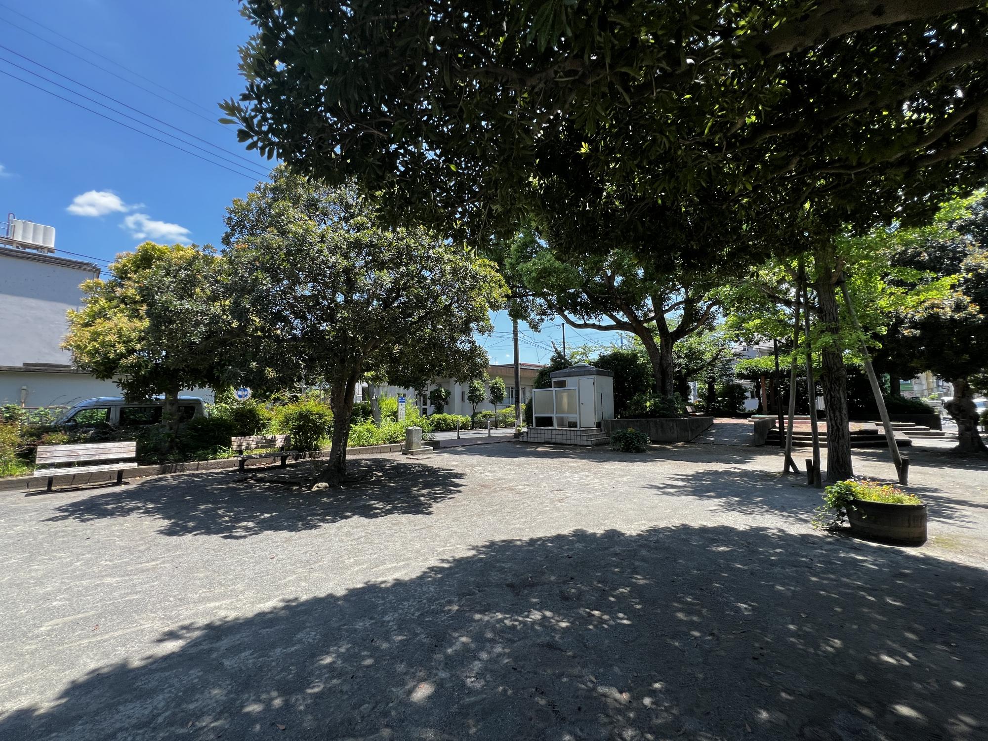 本一色北児童遊園