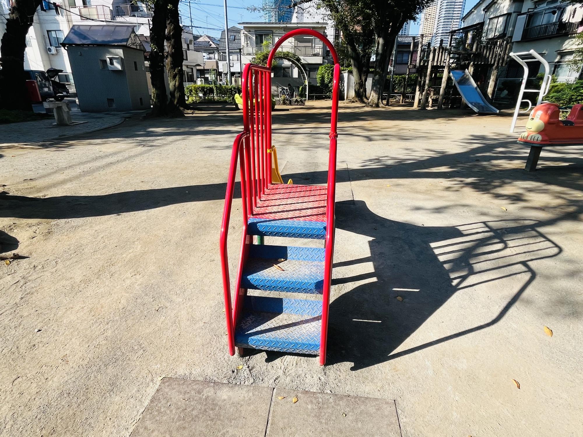 雑司が谷一丁目公園