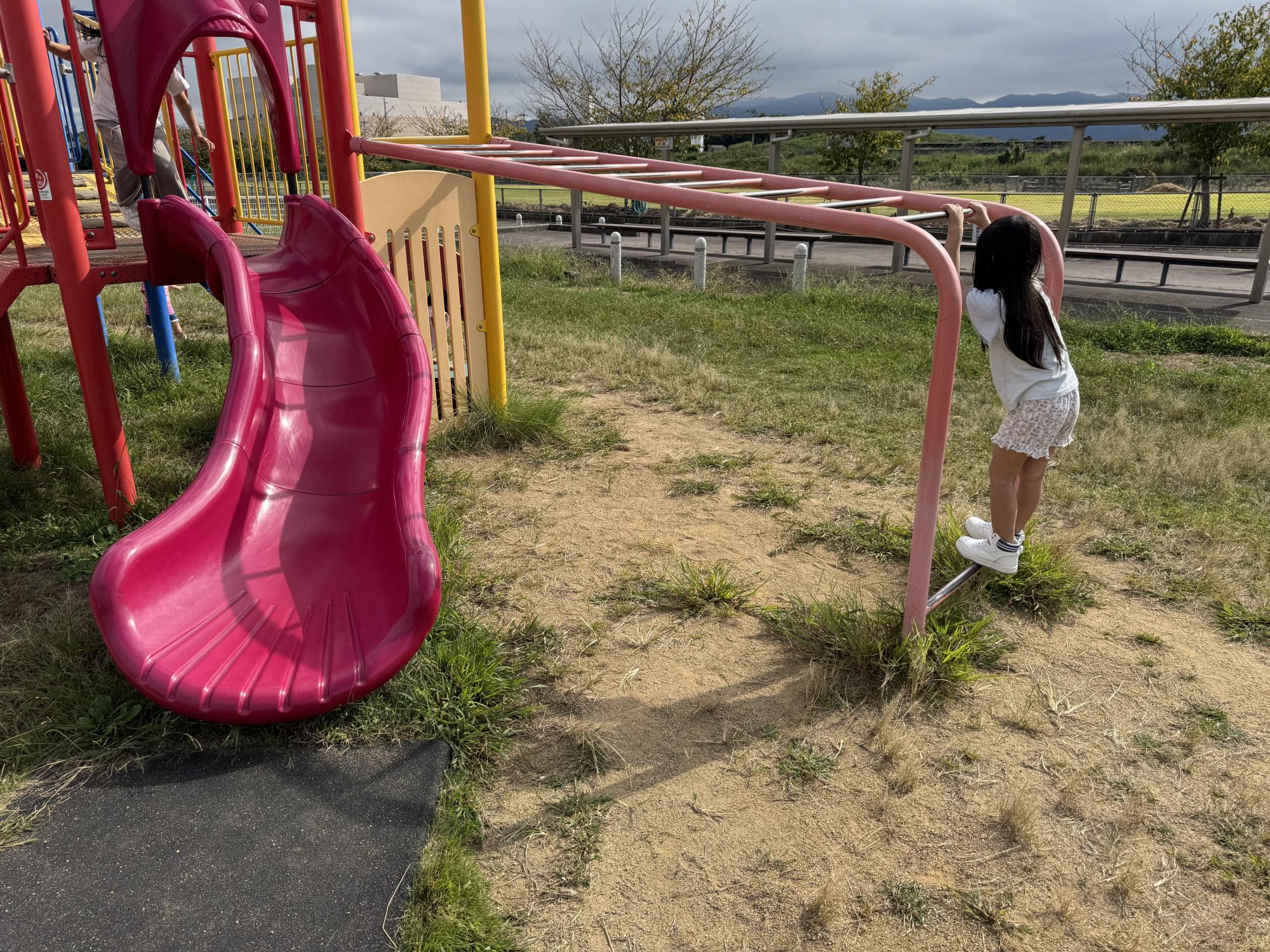 宮川内谷川河川敷公園