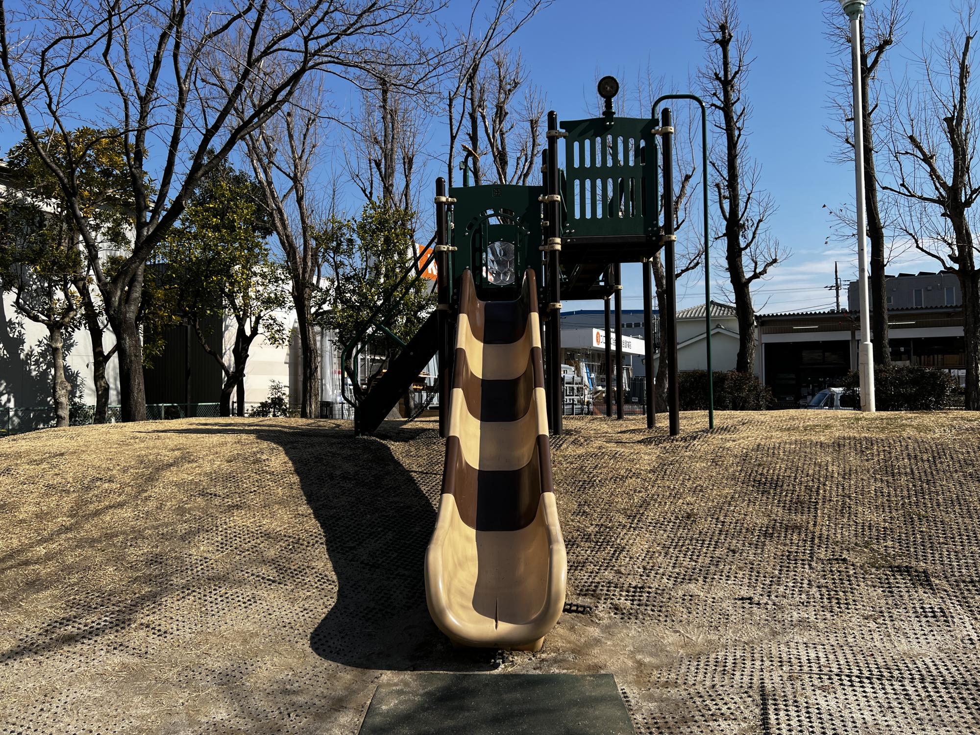 春江ツバキ公園