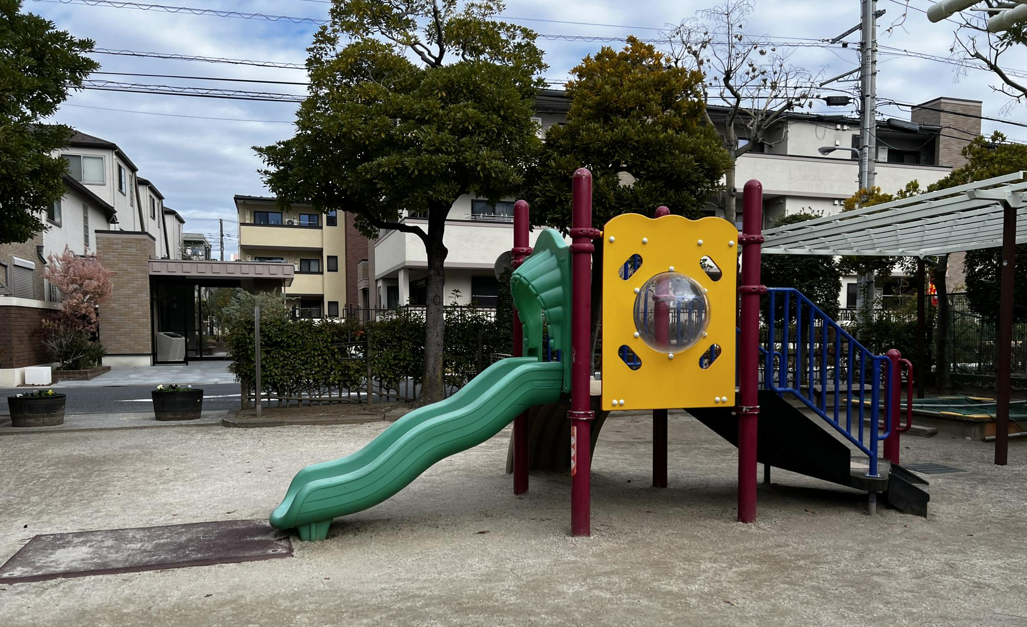 一之江三丁目南公園